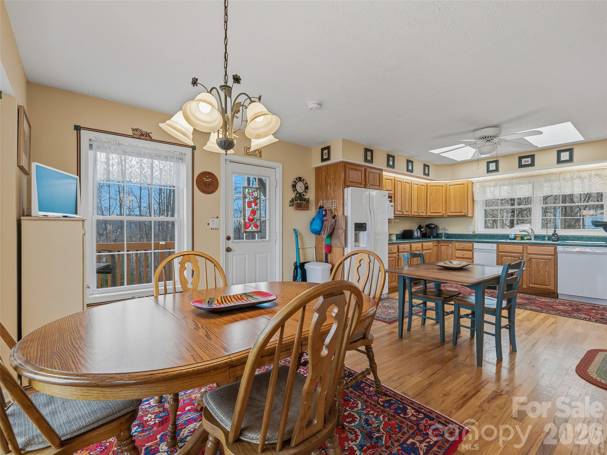 main property photo 15