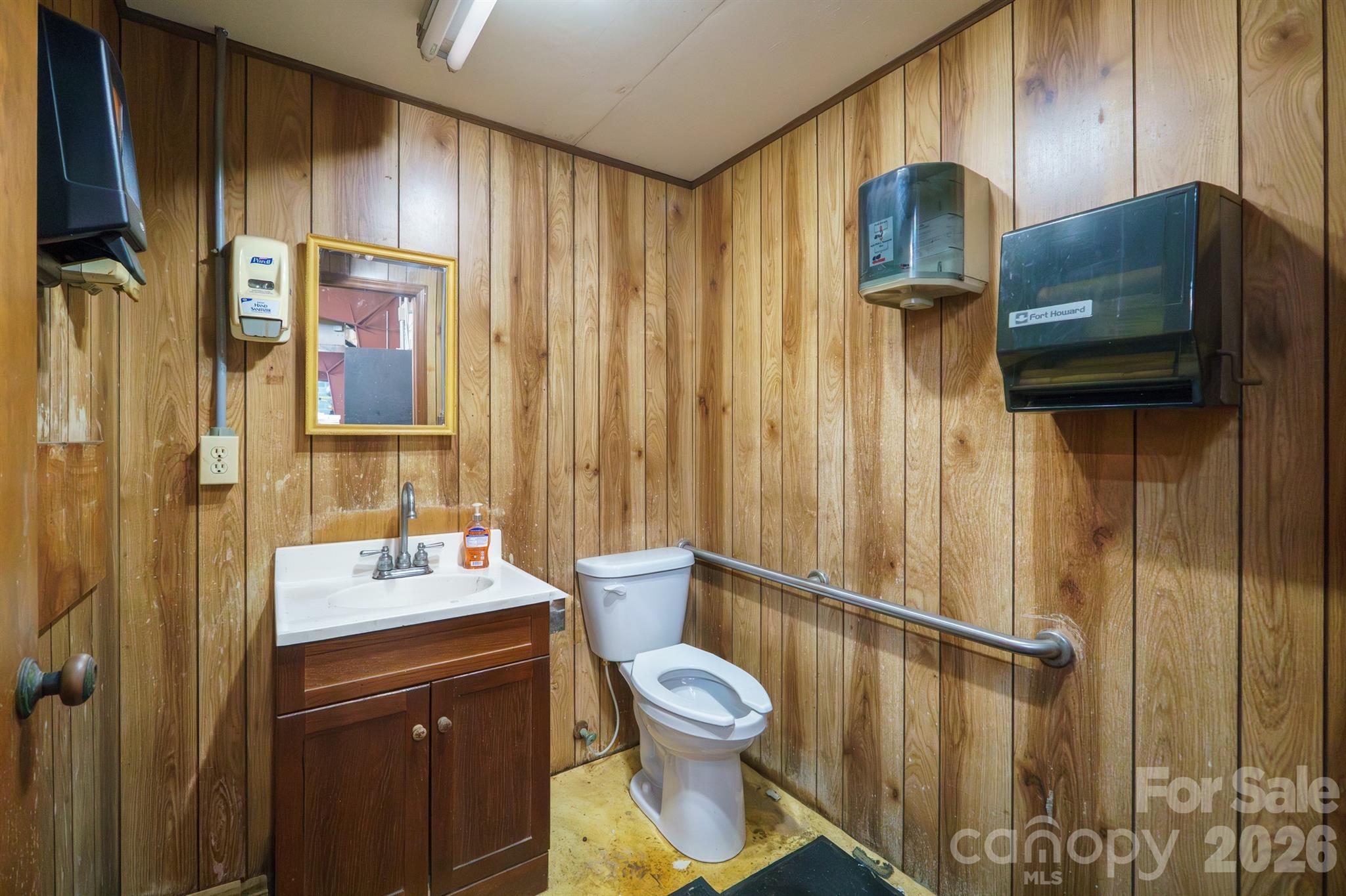 main property photo 22