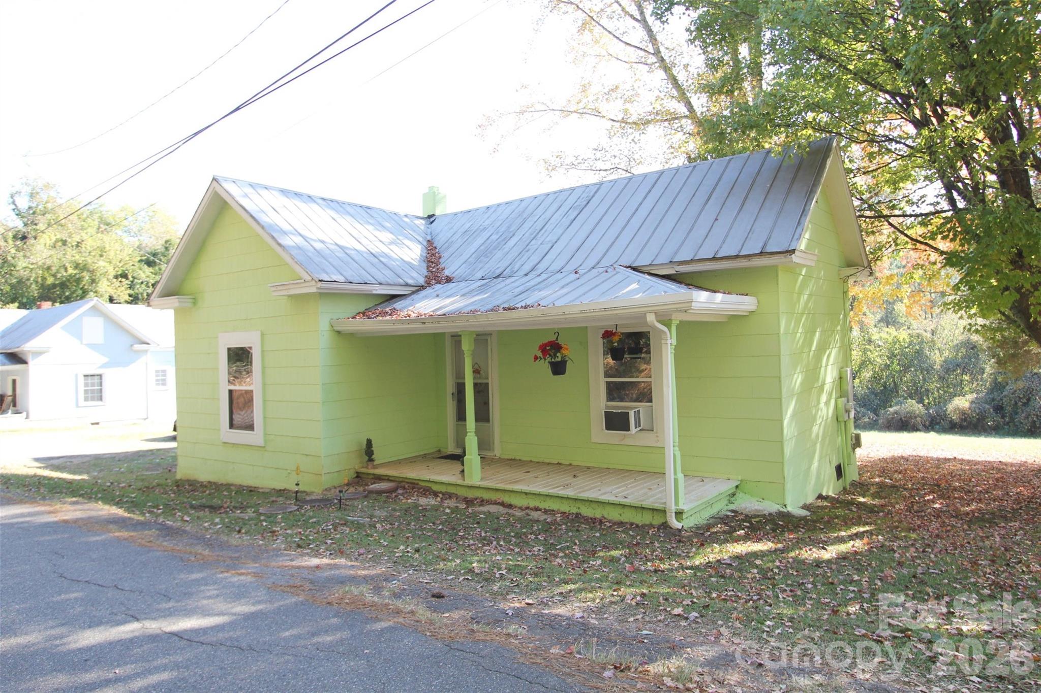 main property photo 16