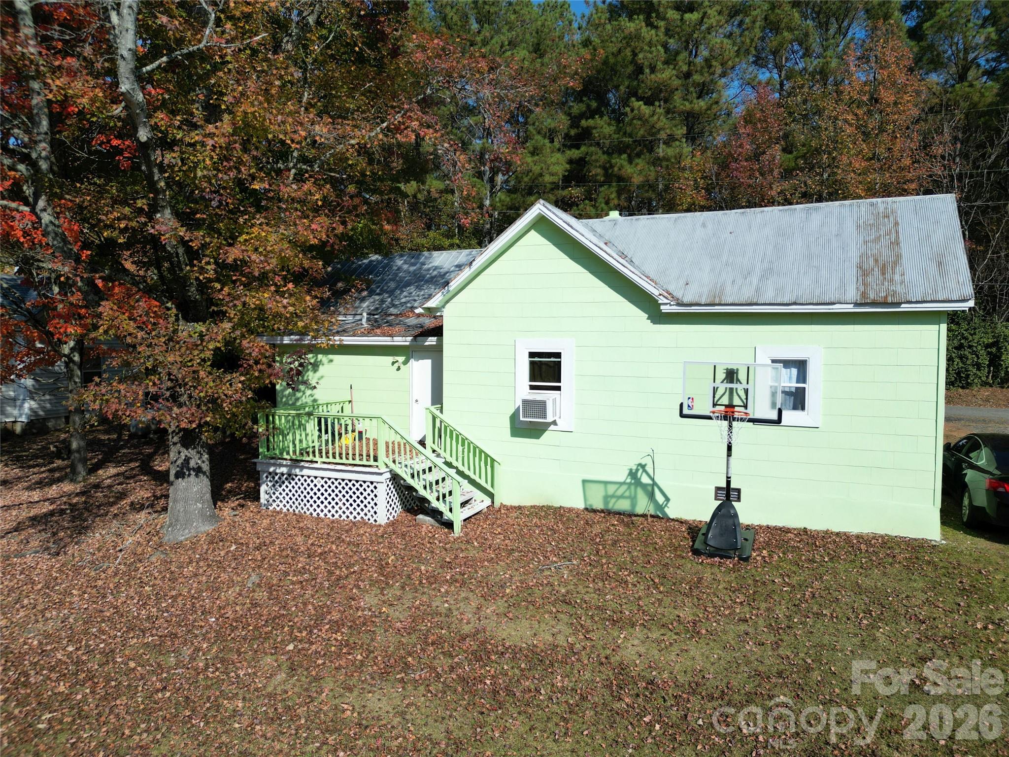 main property photo 17