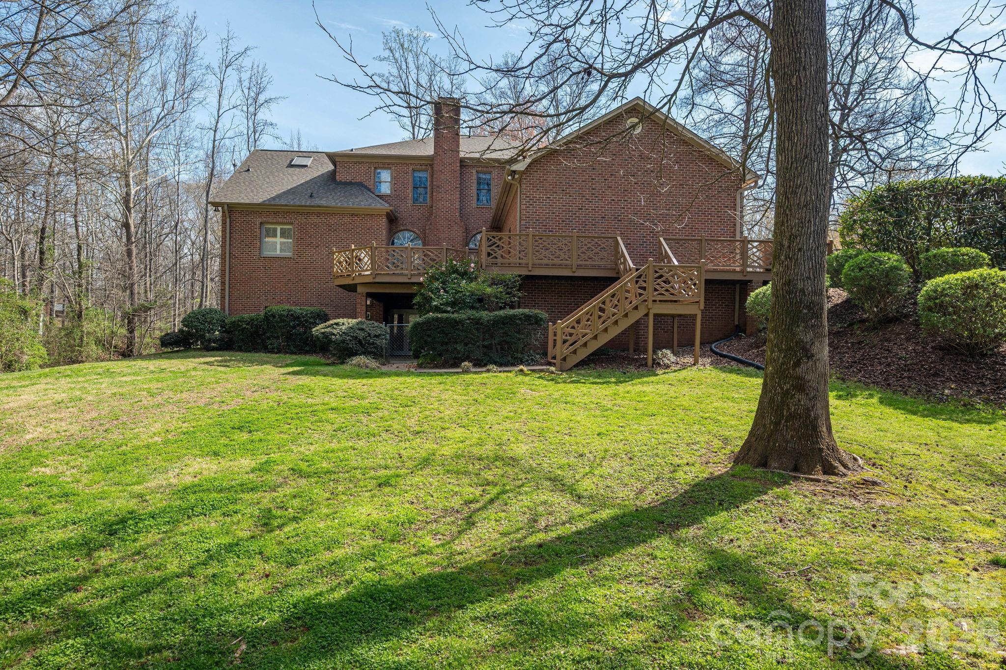 main property photo 39