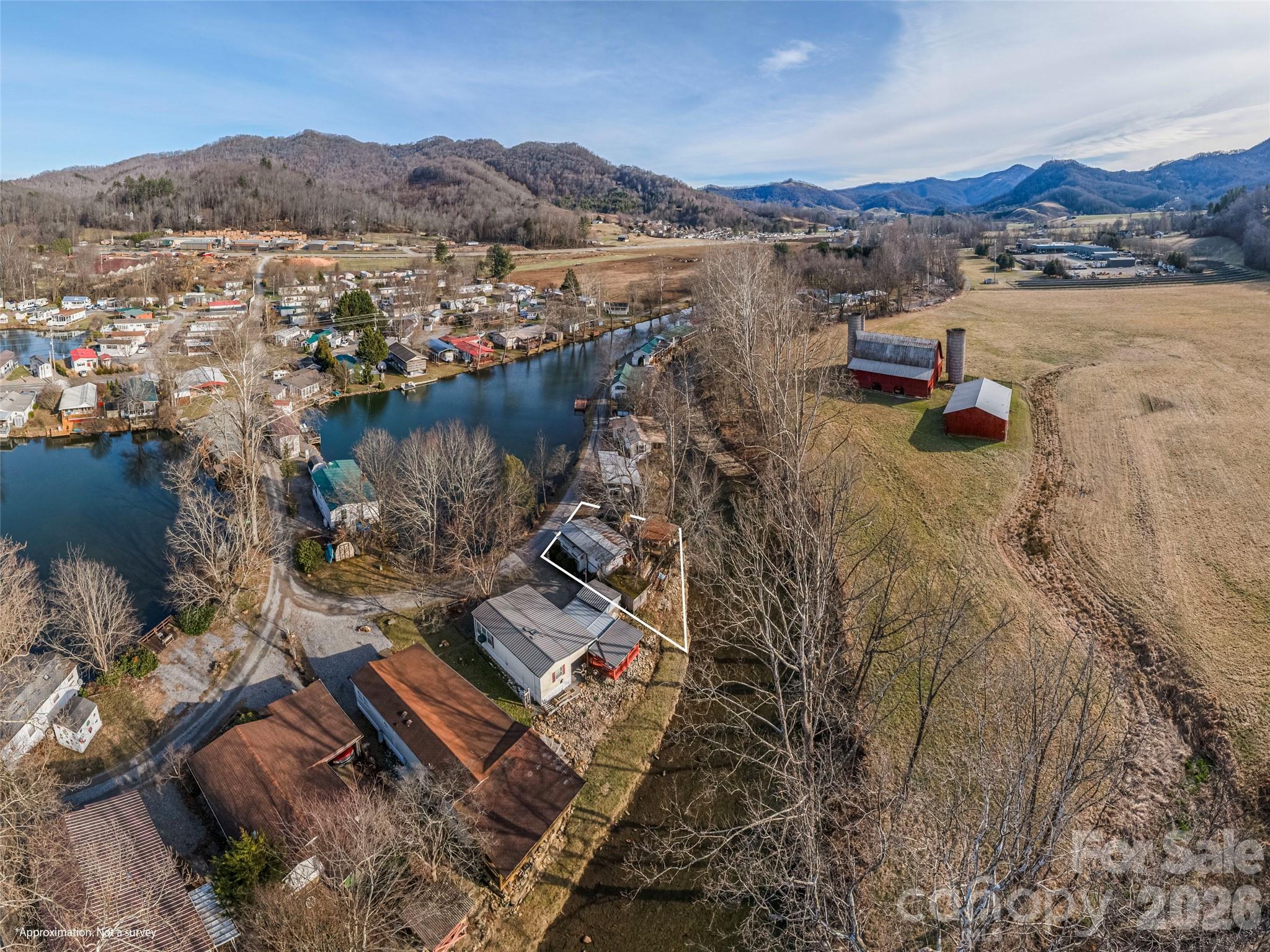 main property photo 25