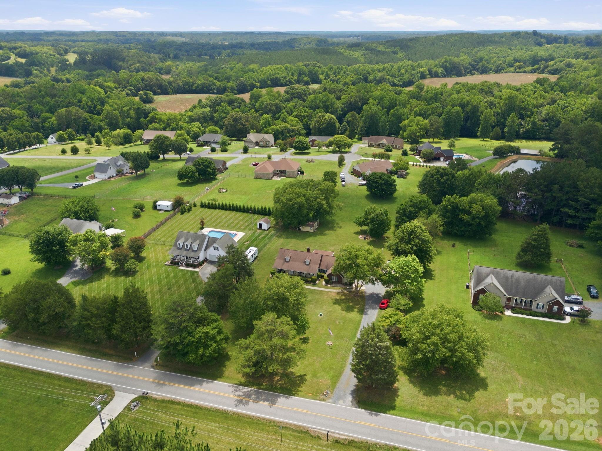 main property photo 10