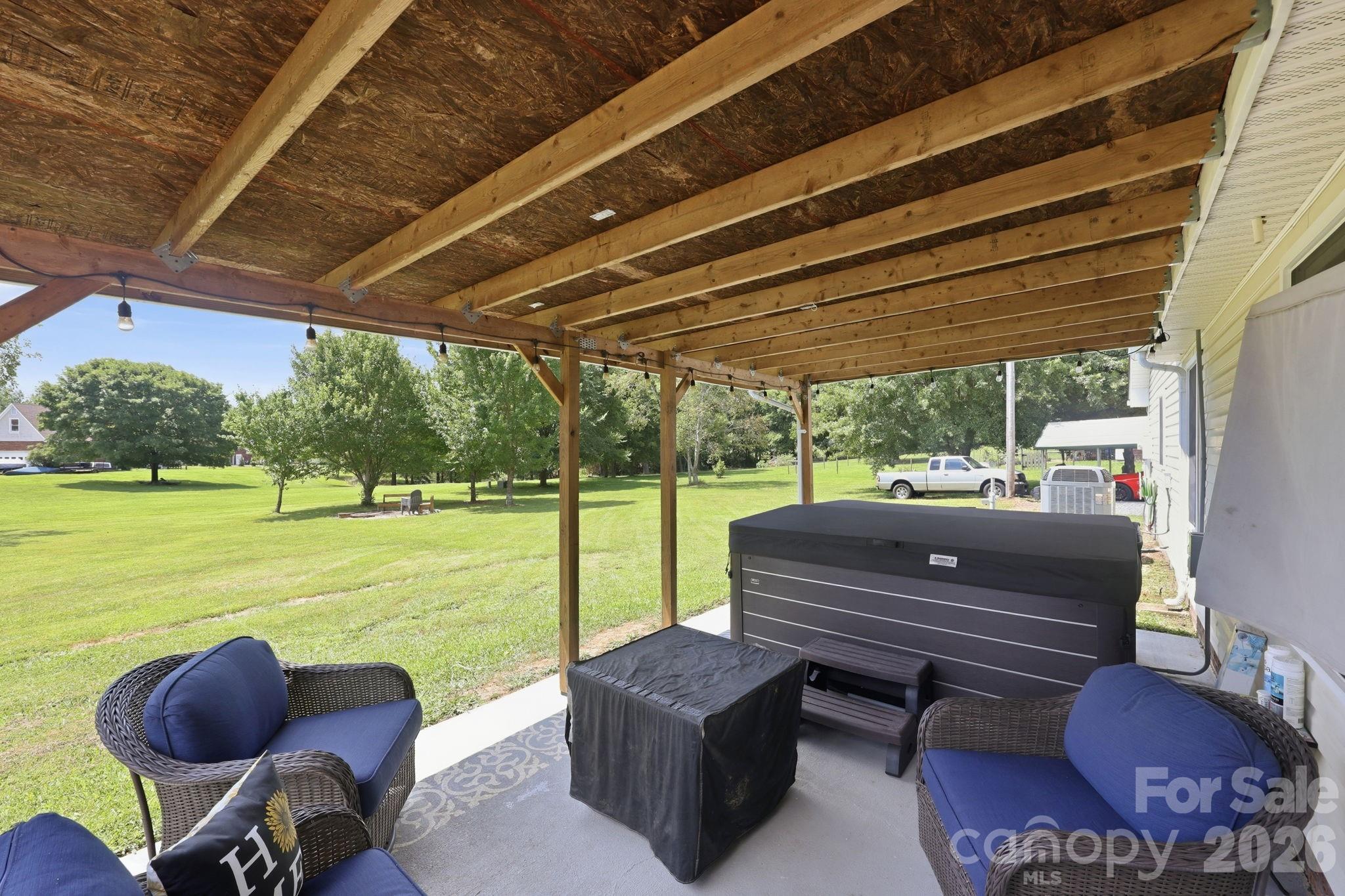 main property photo 11