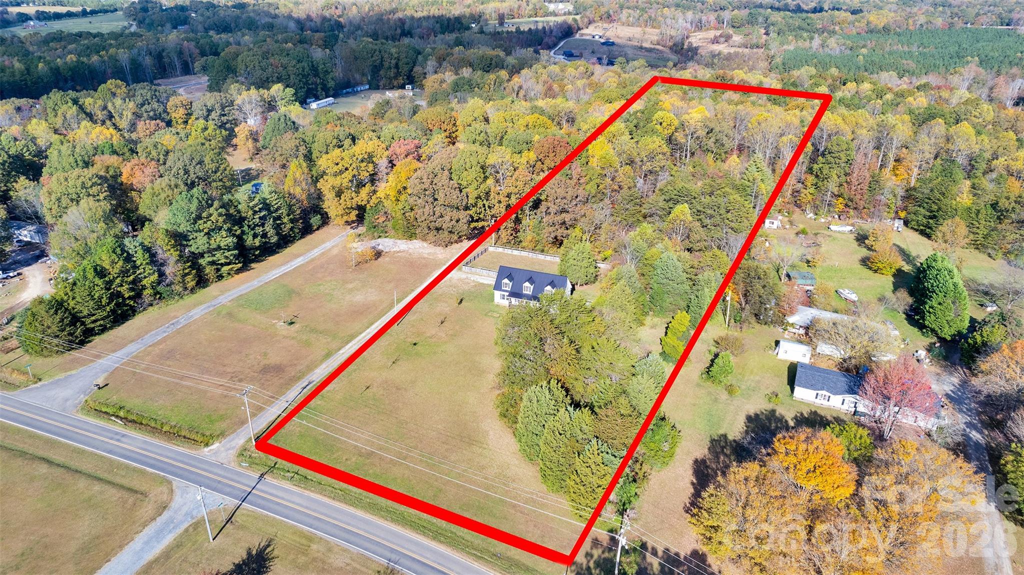 main property photo 4