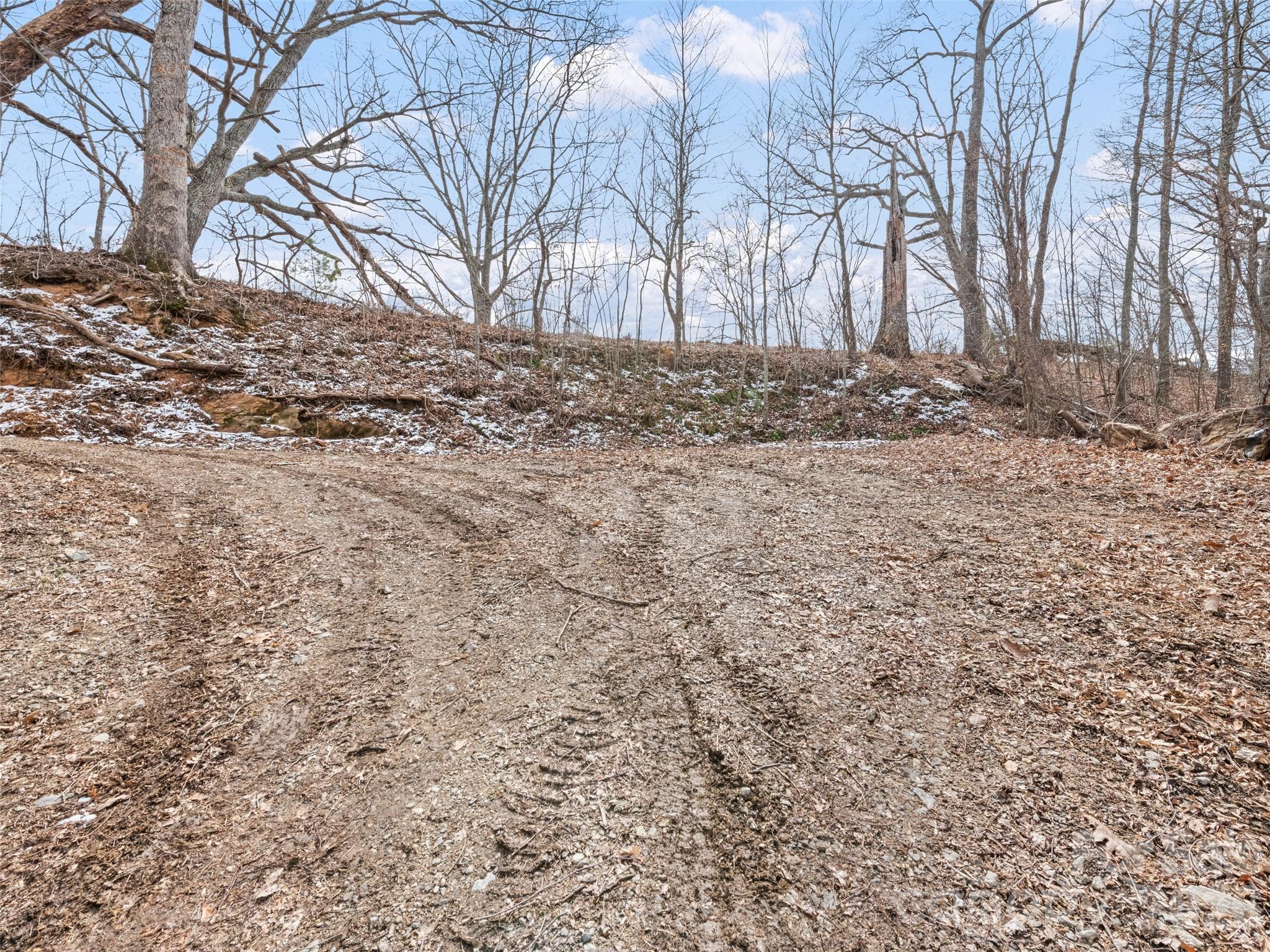main property photo 13