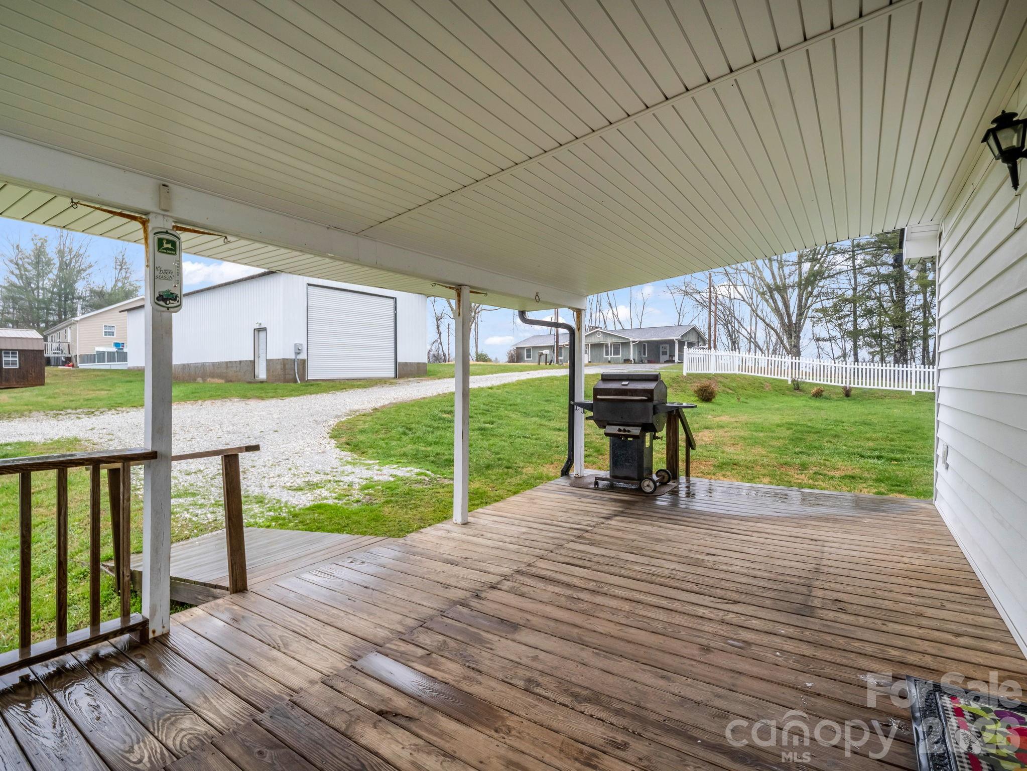 main property photo 45