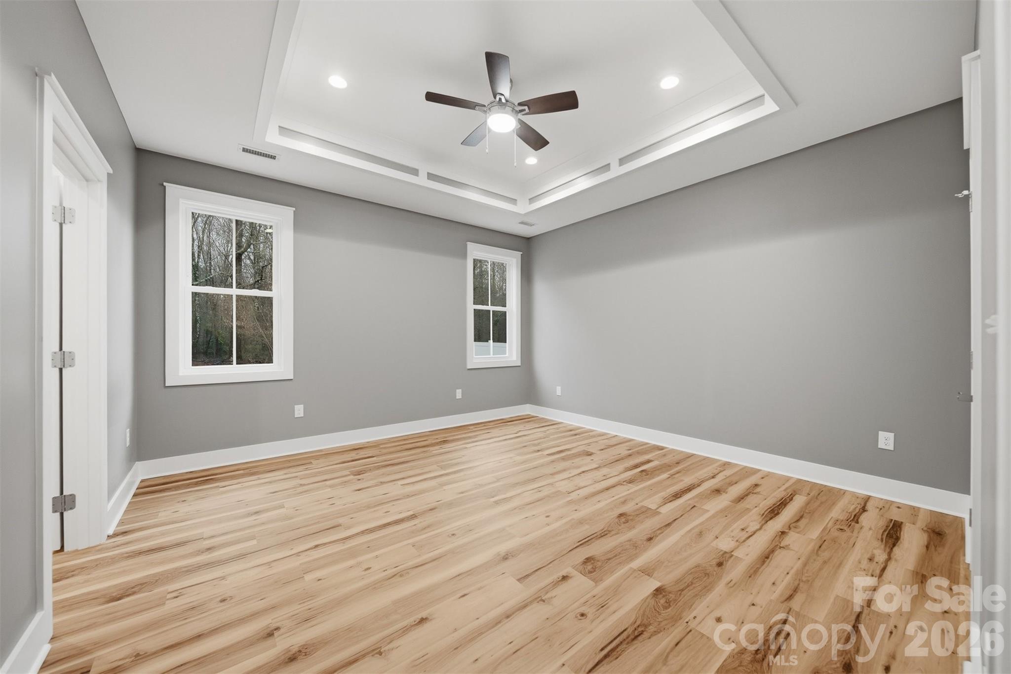 property viewer photo 19