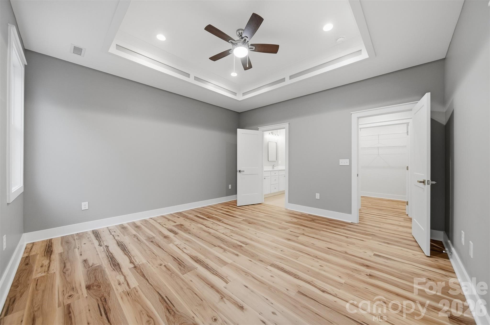 property viewer photo 20