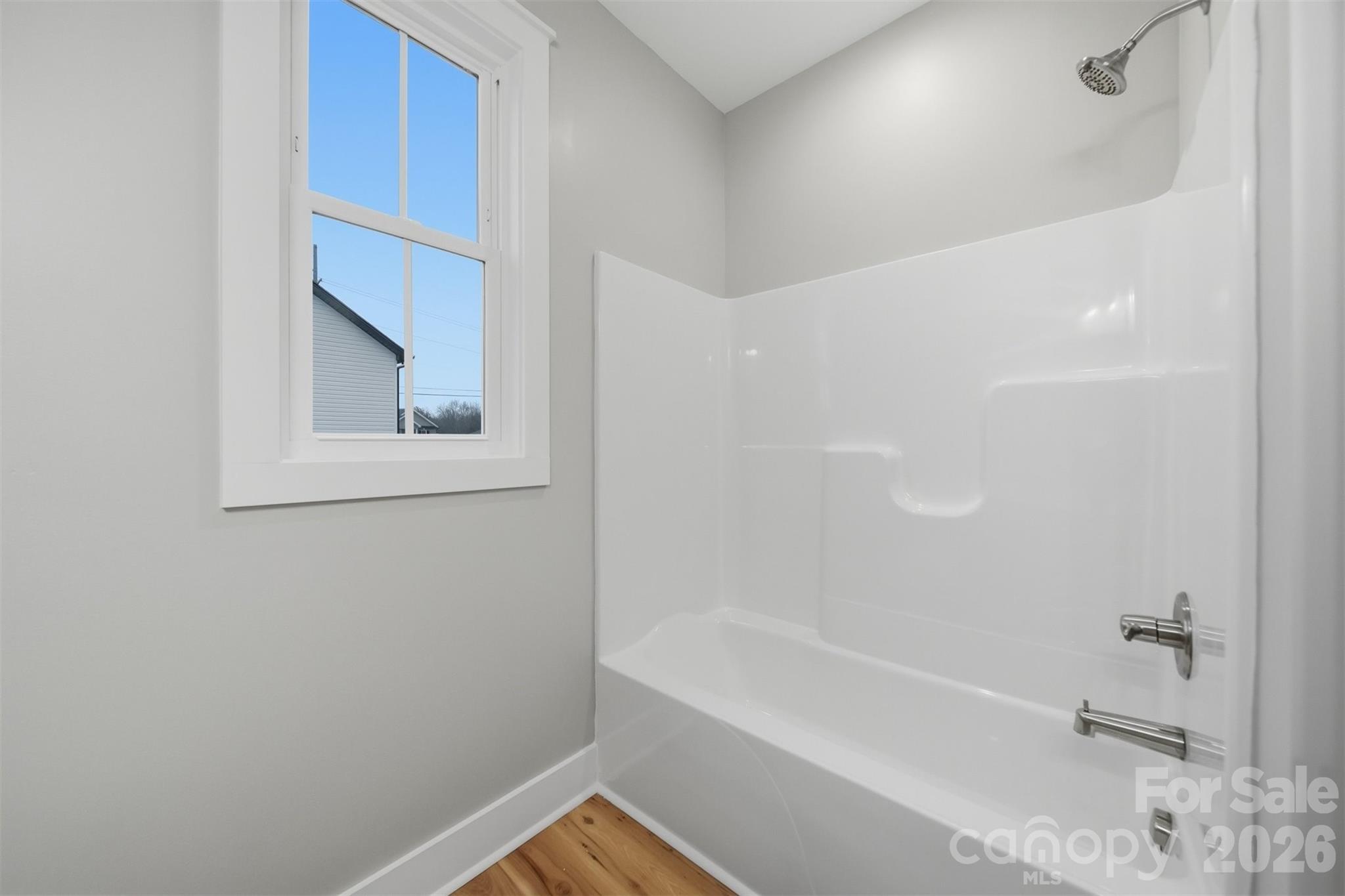 property viewer photo 33