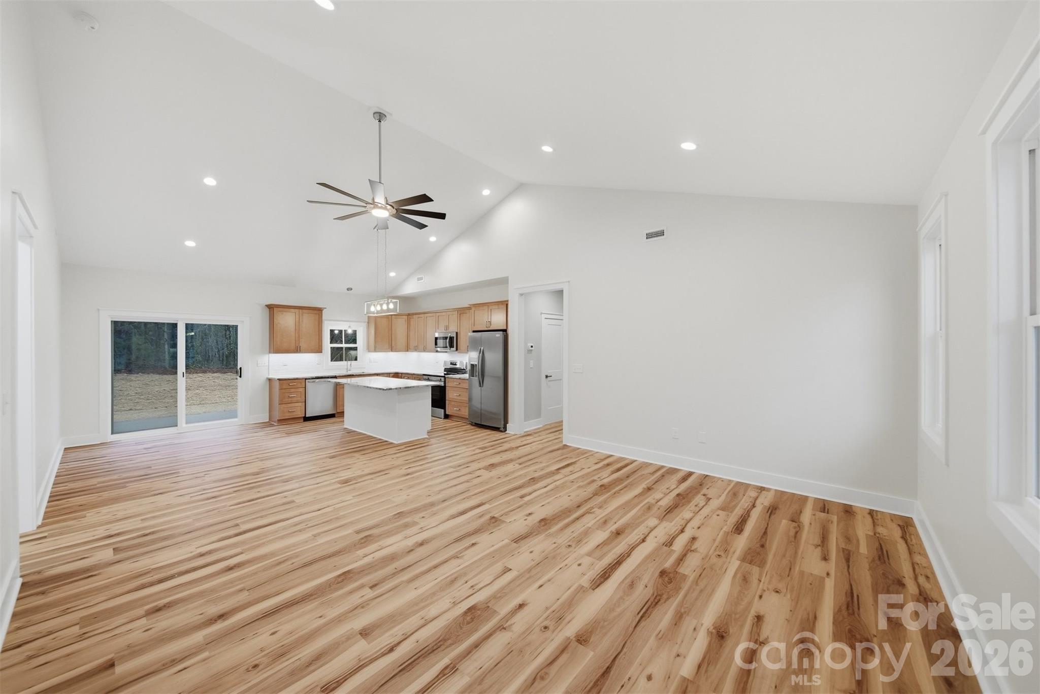 property viewer photo 4