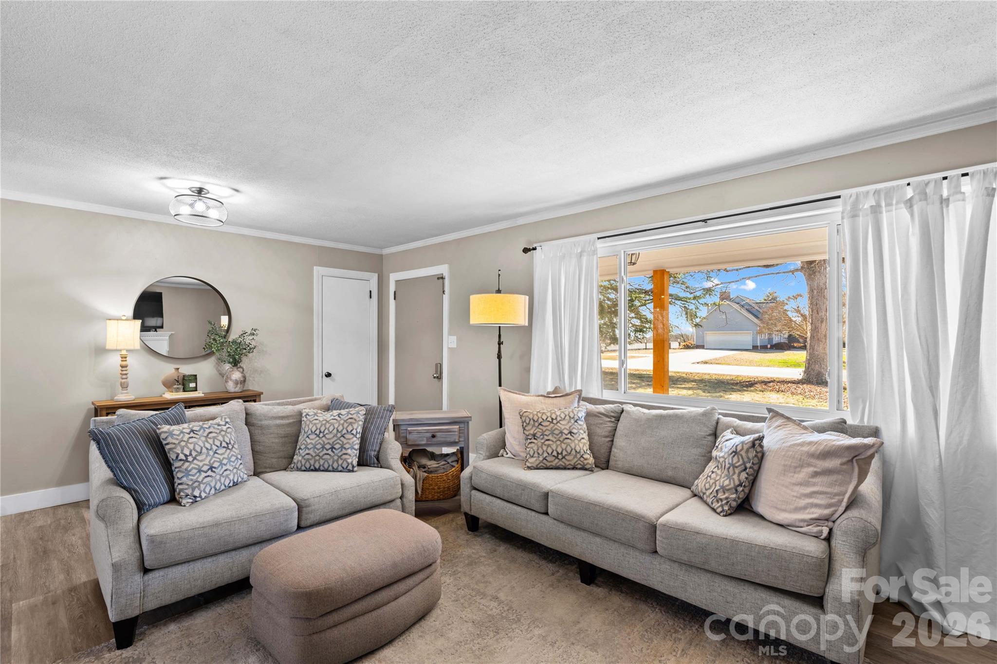 property viewer photo 10