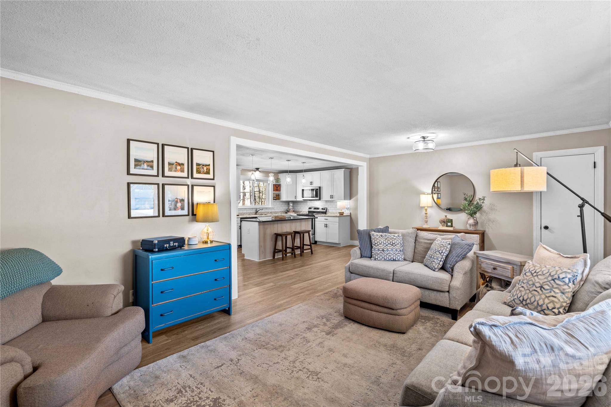 property viewer photo 12