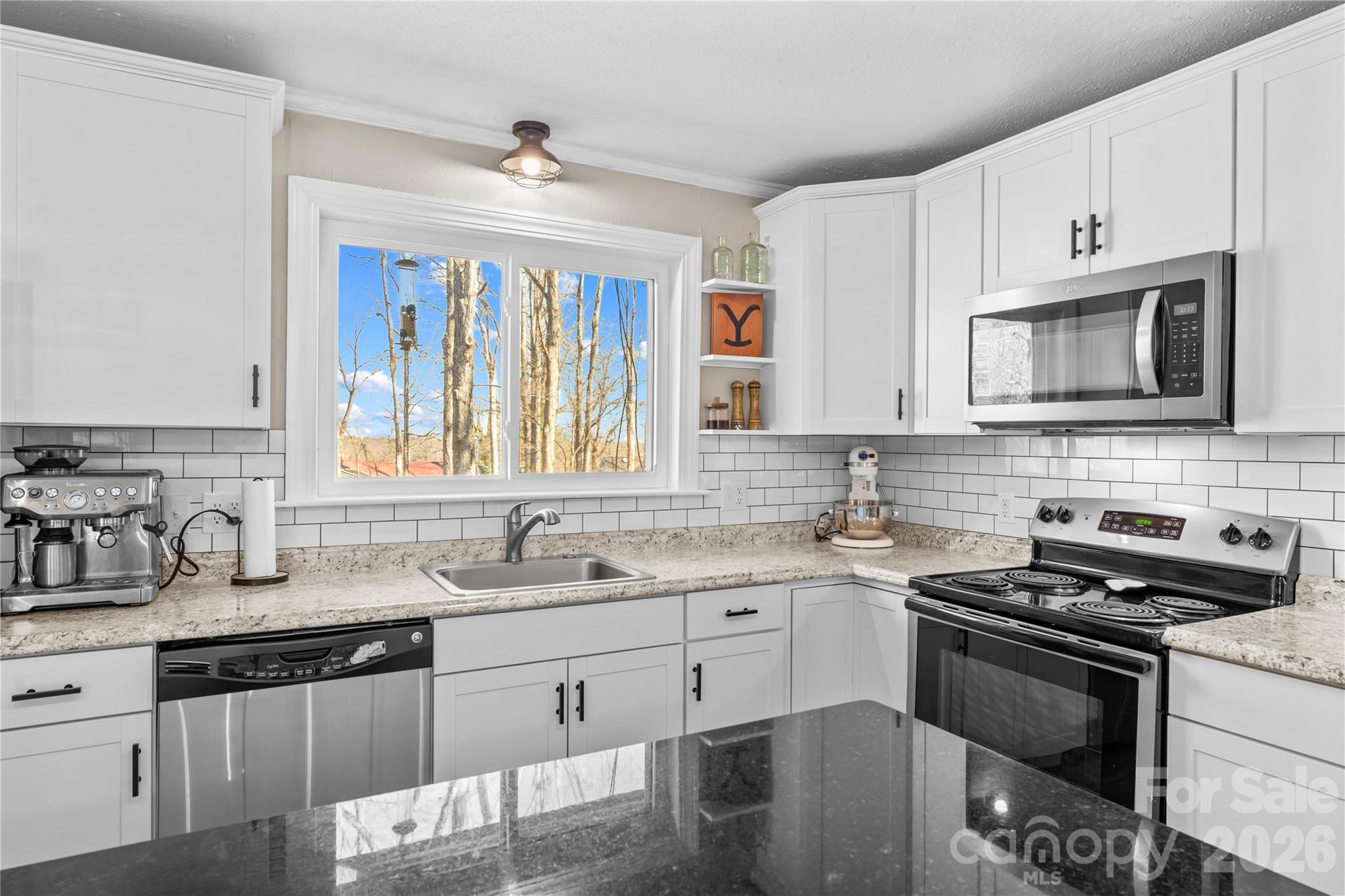 property viewer photo 14