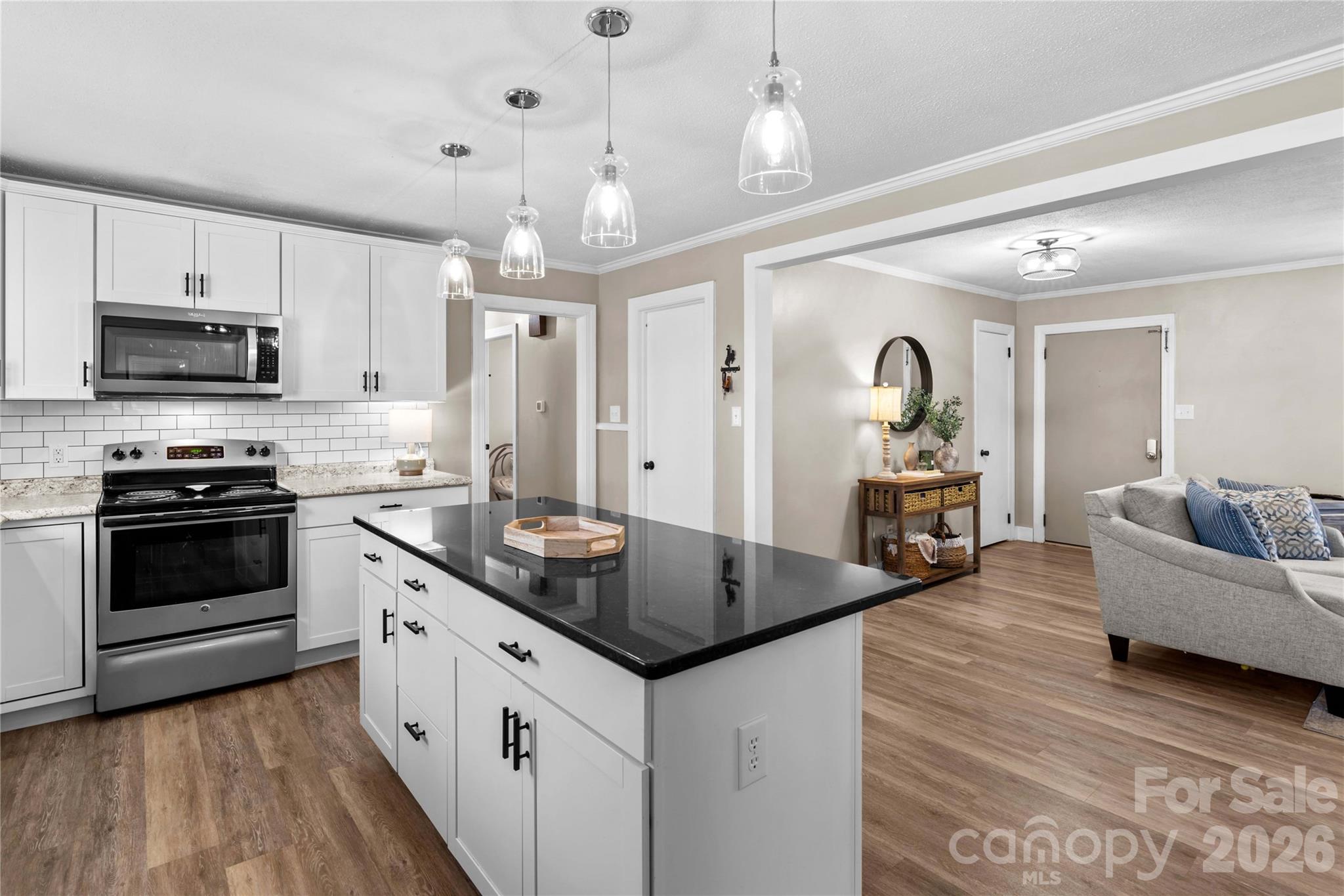 property viewer photo 16