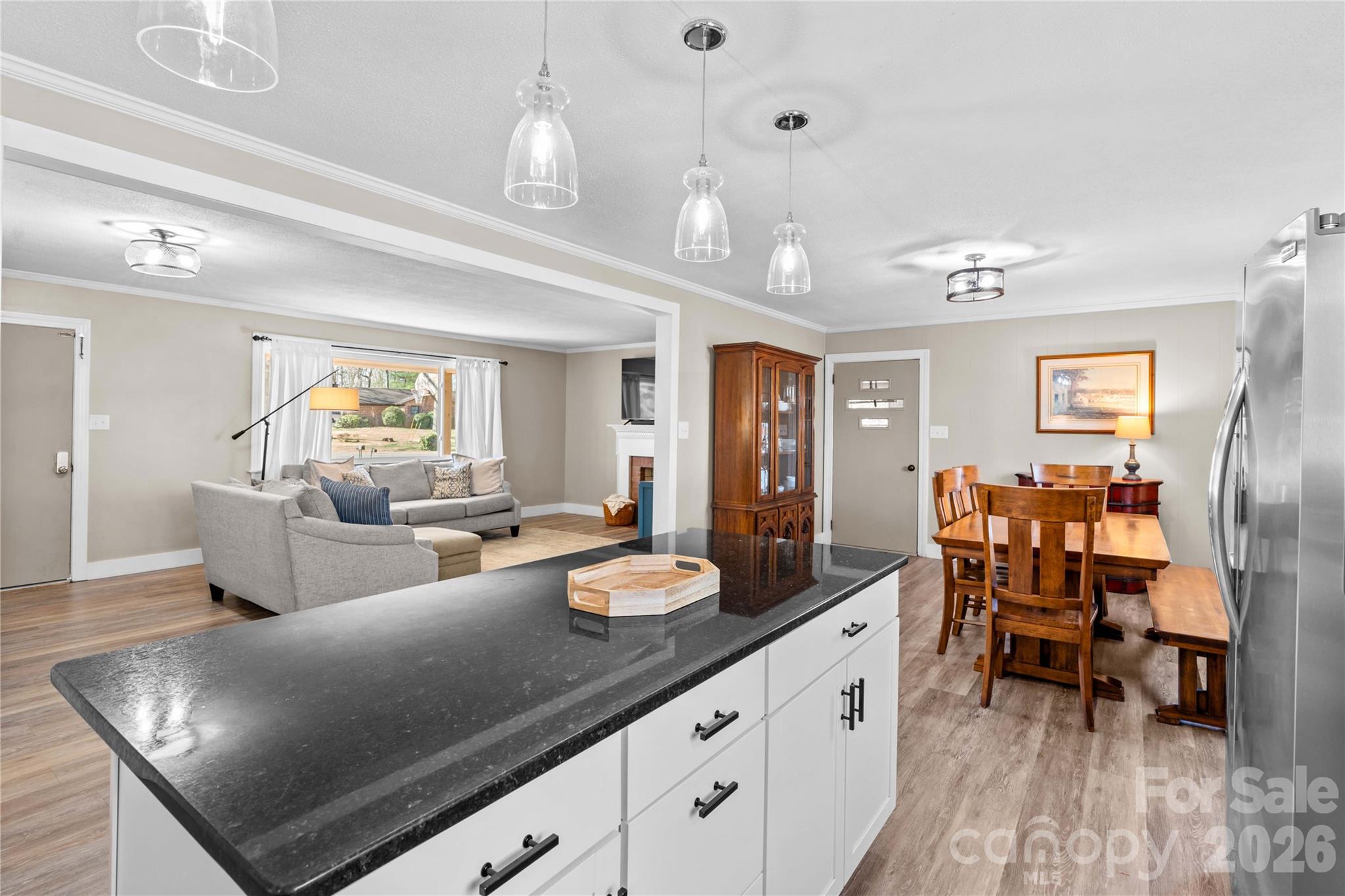 property viewer photo 17