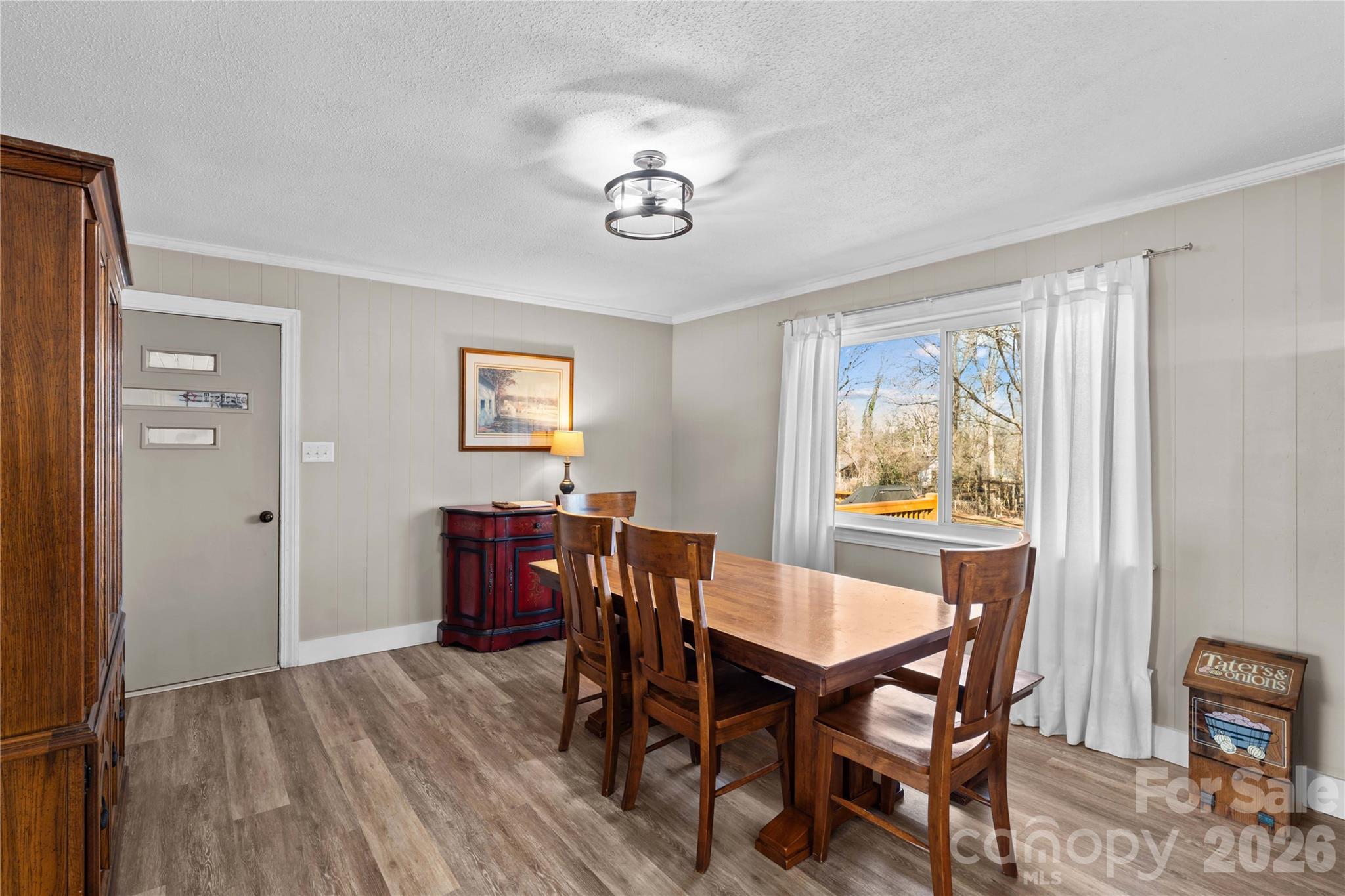 property viewer photo 18