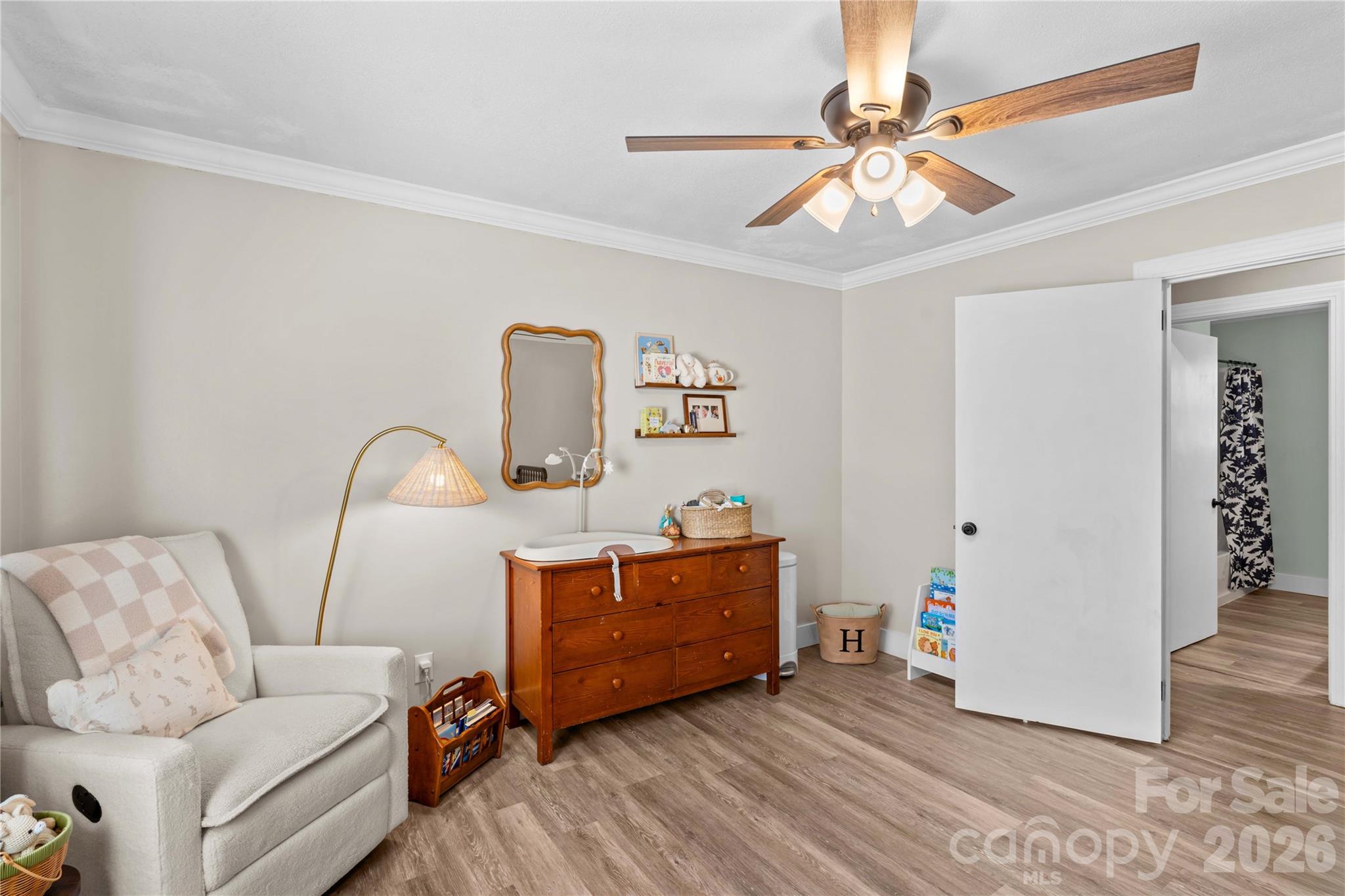 property viewer photo 22