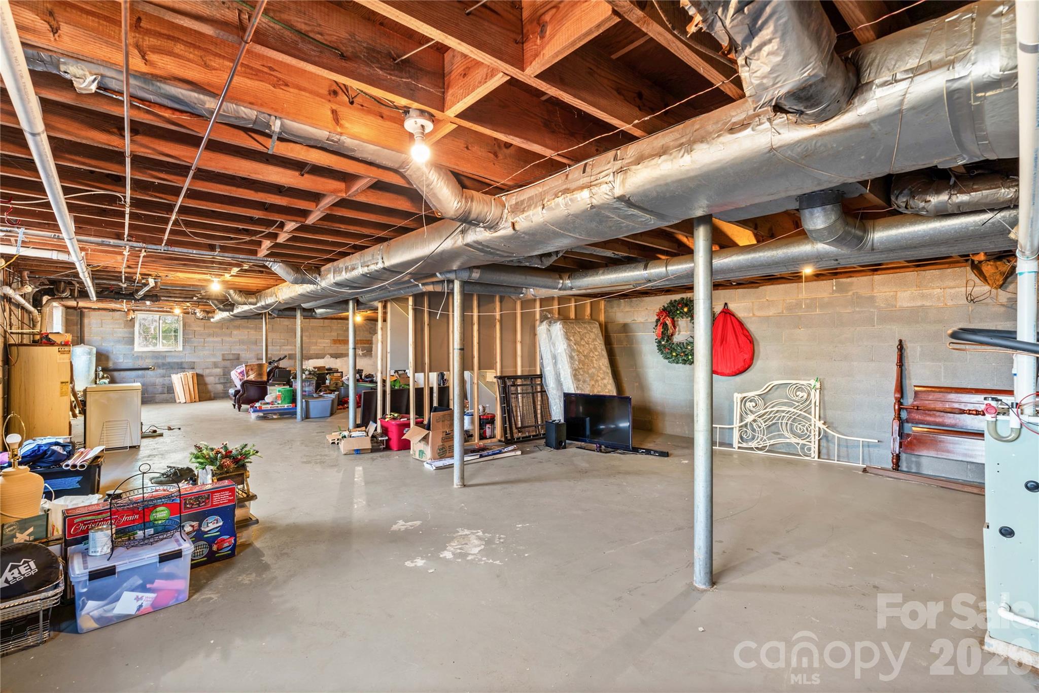 property viewer photo 35