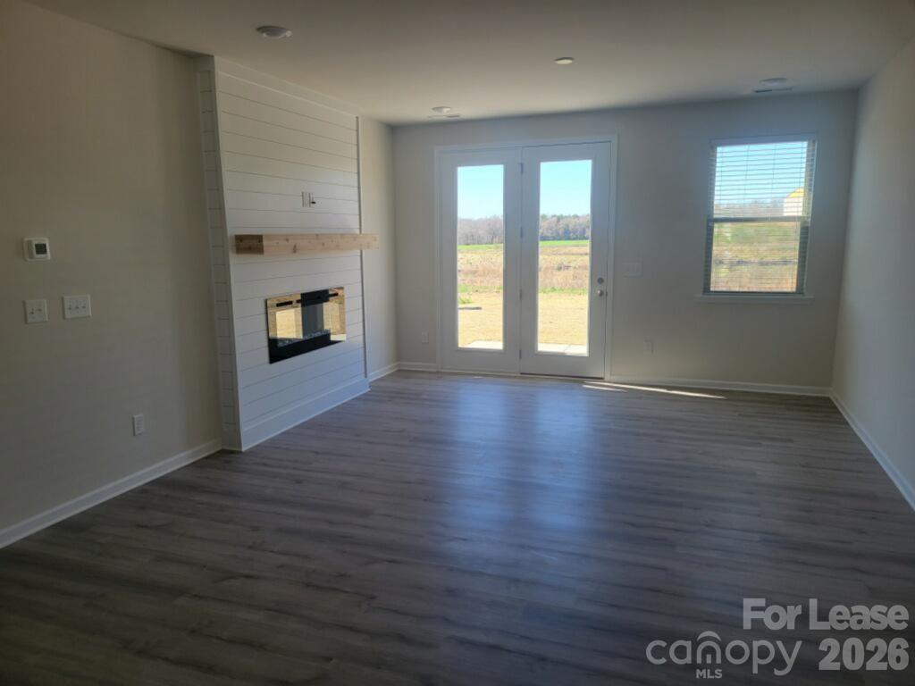 property viewer photo 5