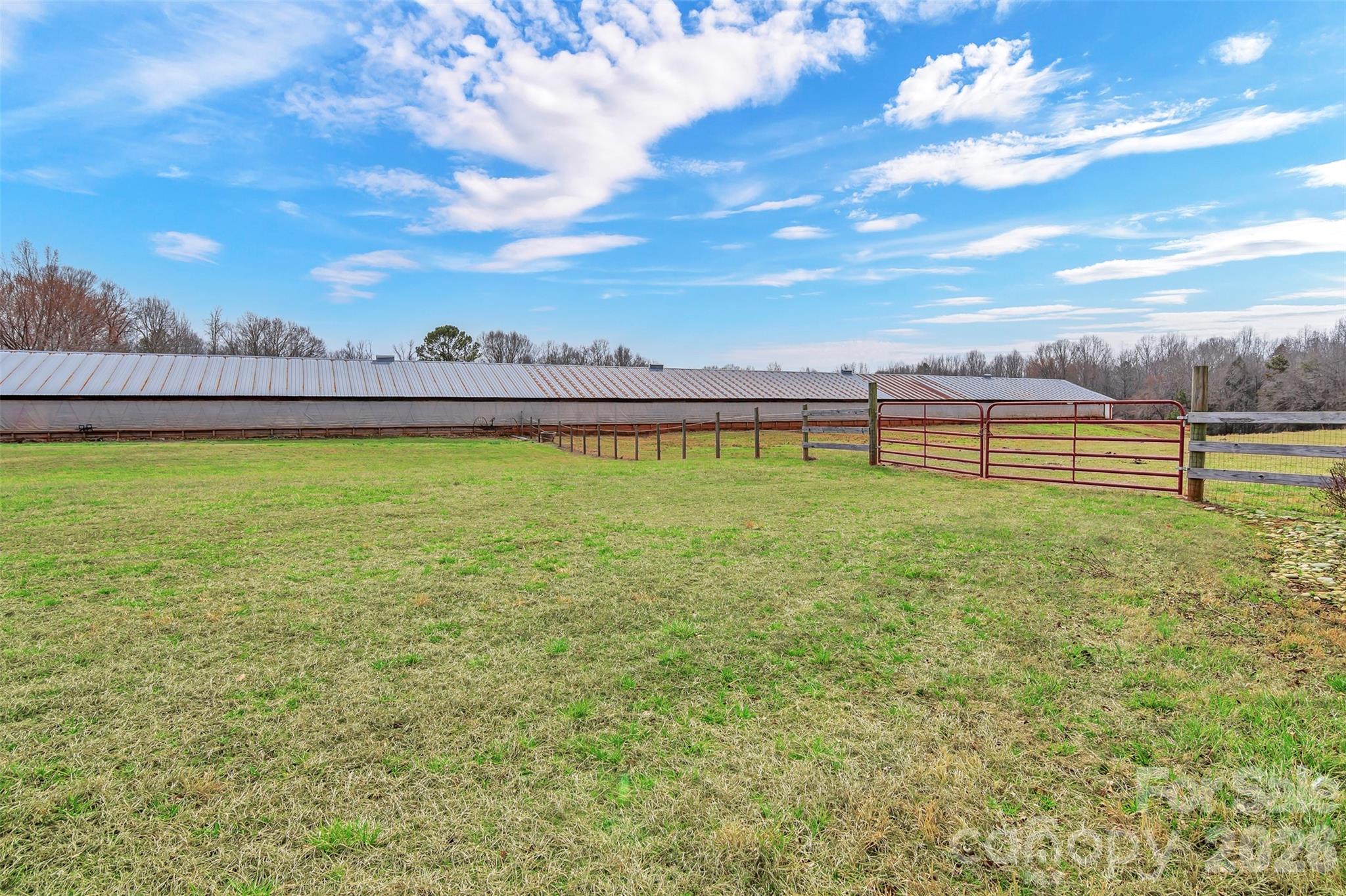 main property photo 29