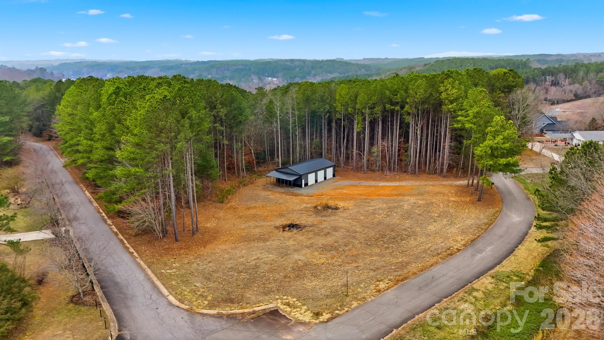 main property photo 19