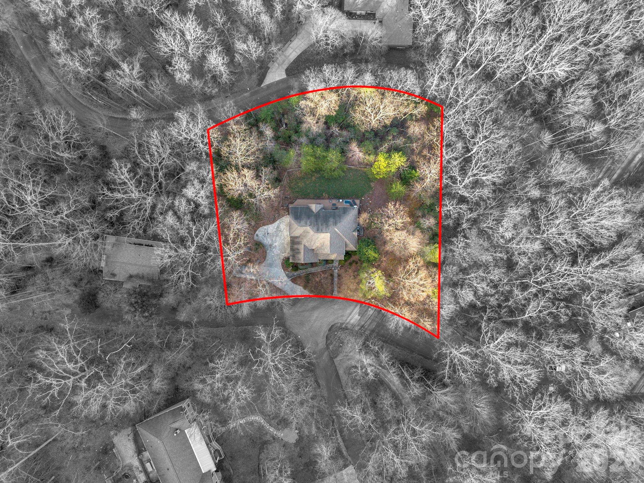 main property photo 40