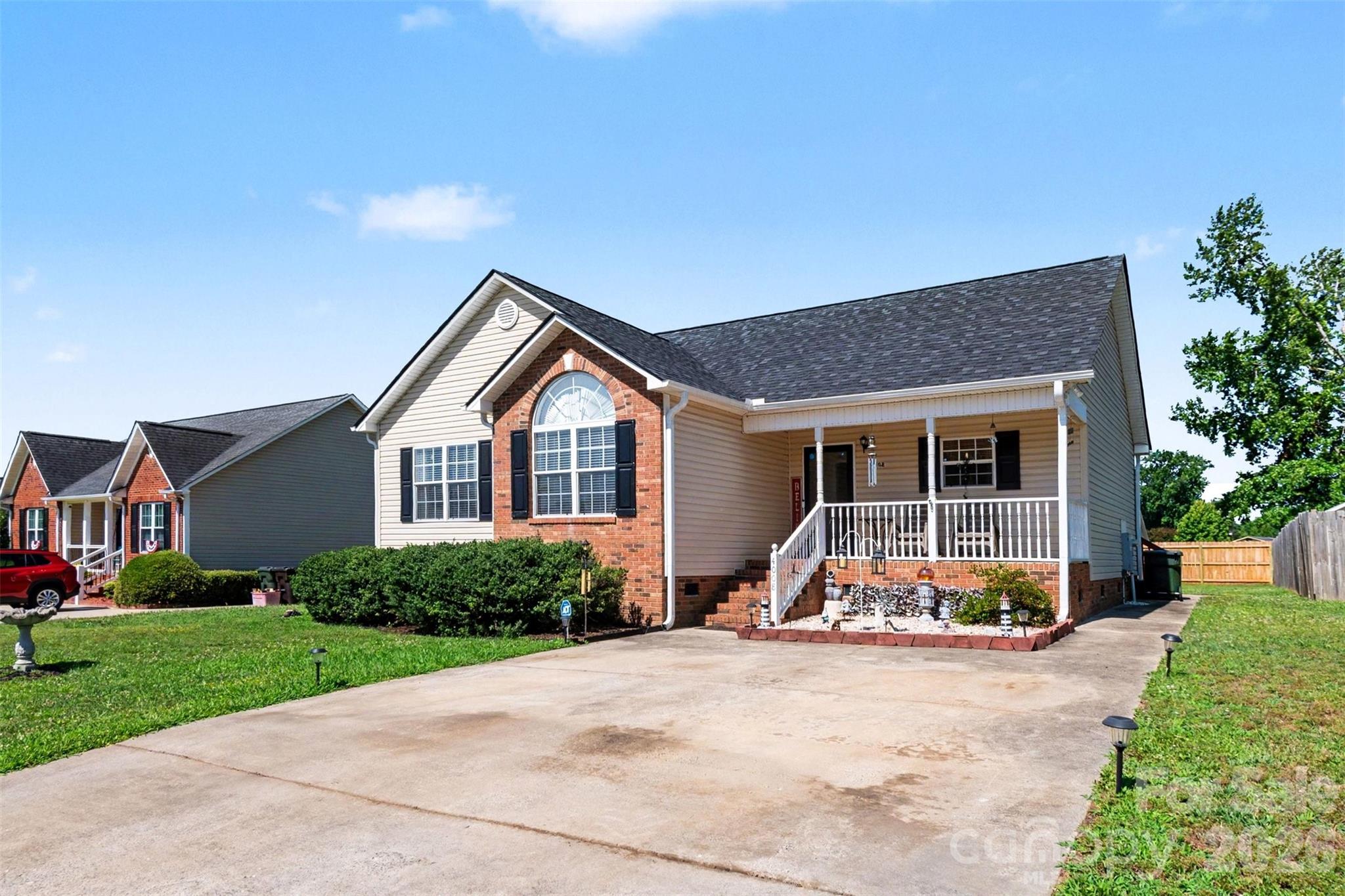 main property photo 2