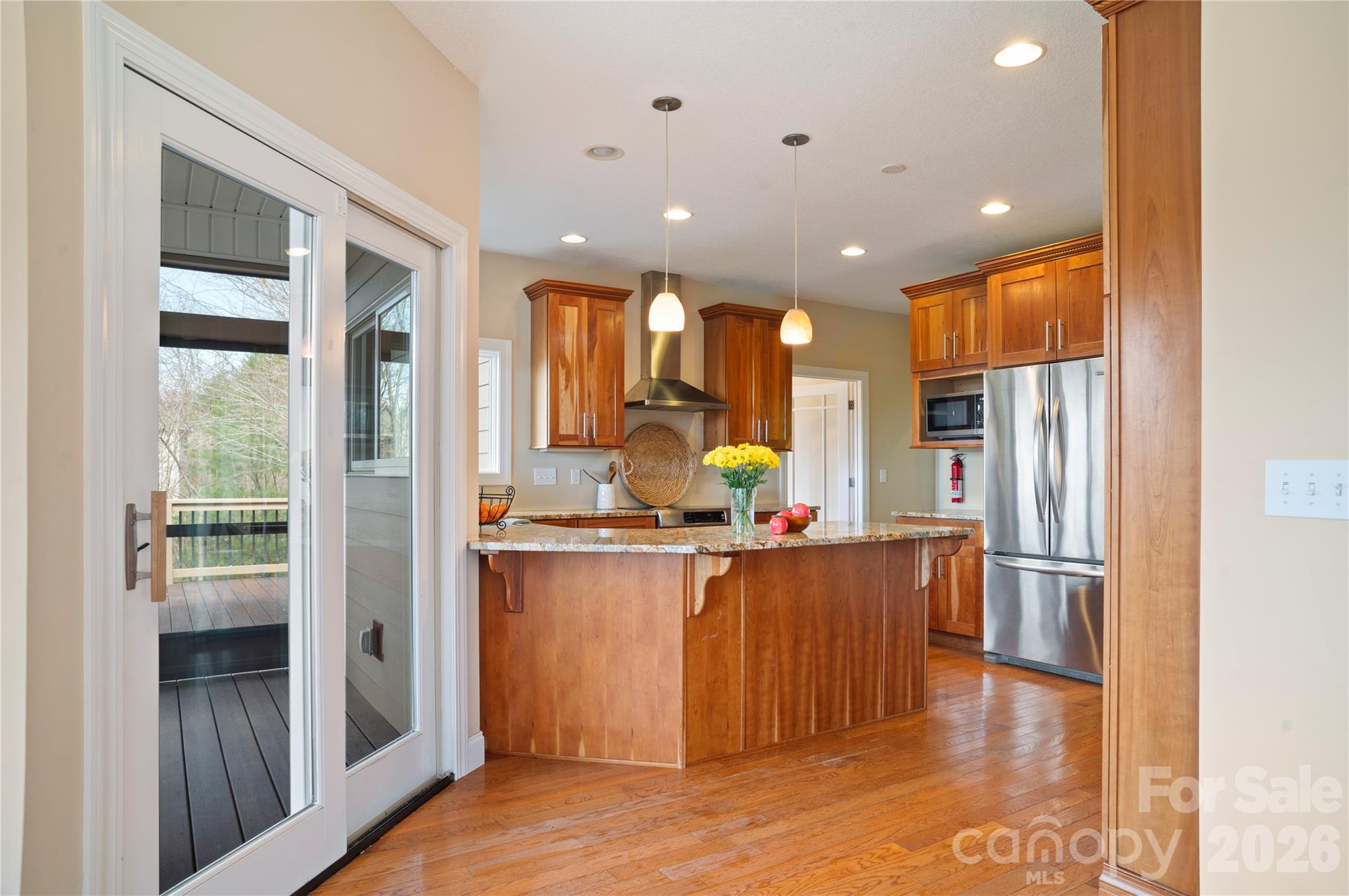 main property photo 12