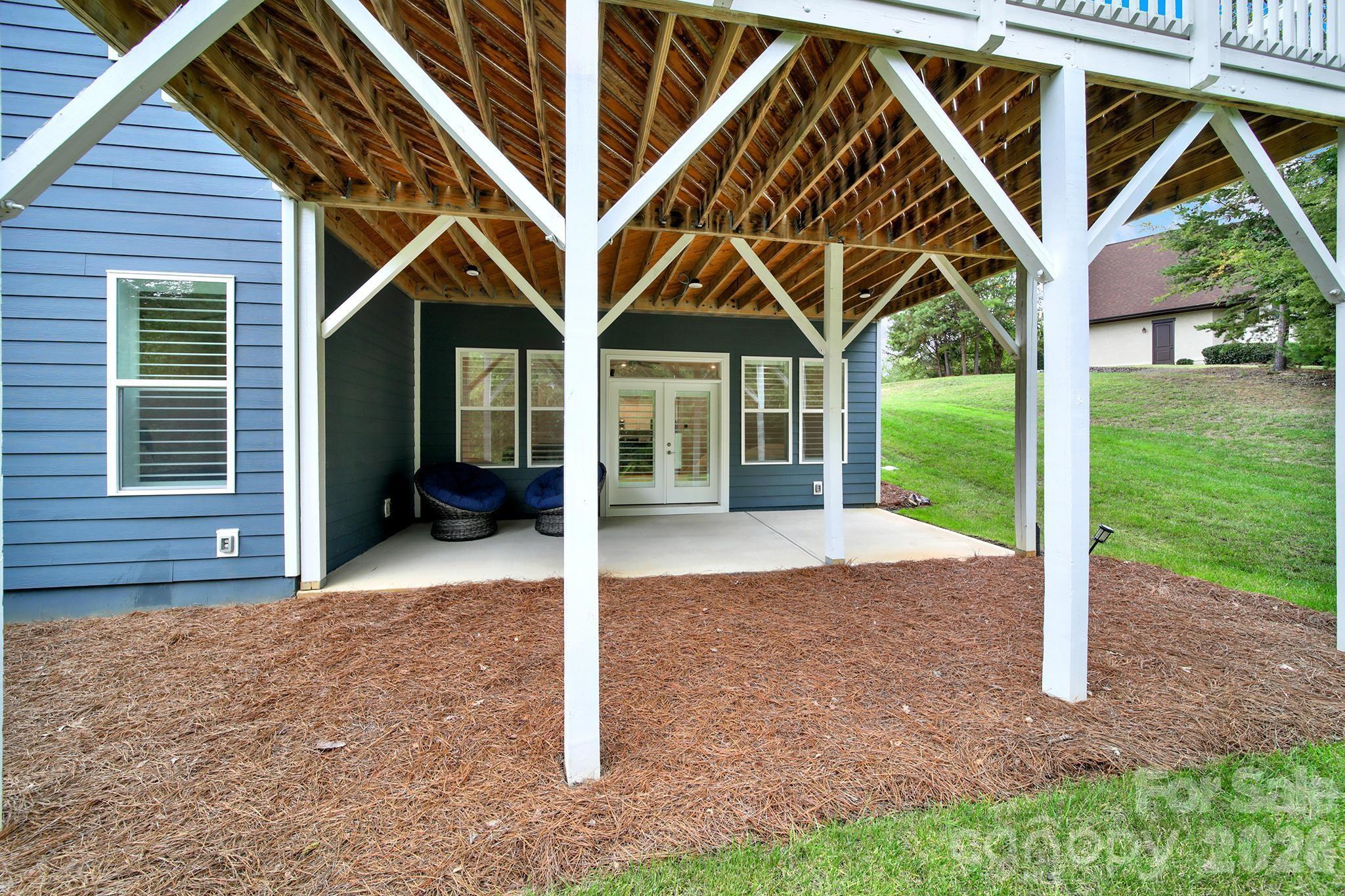 main property photo 38