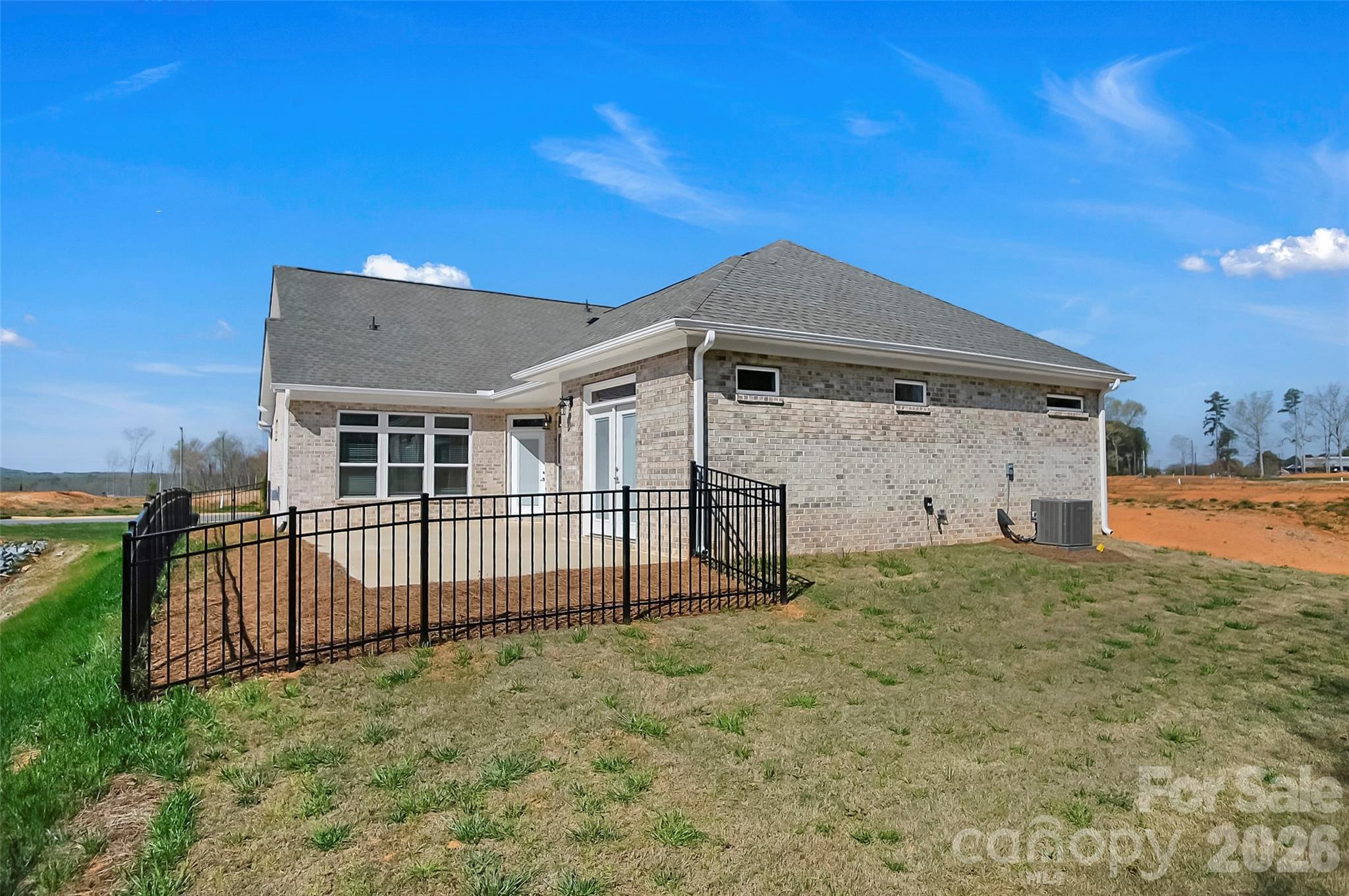 main property photo 33