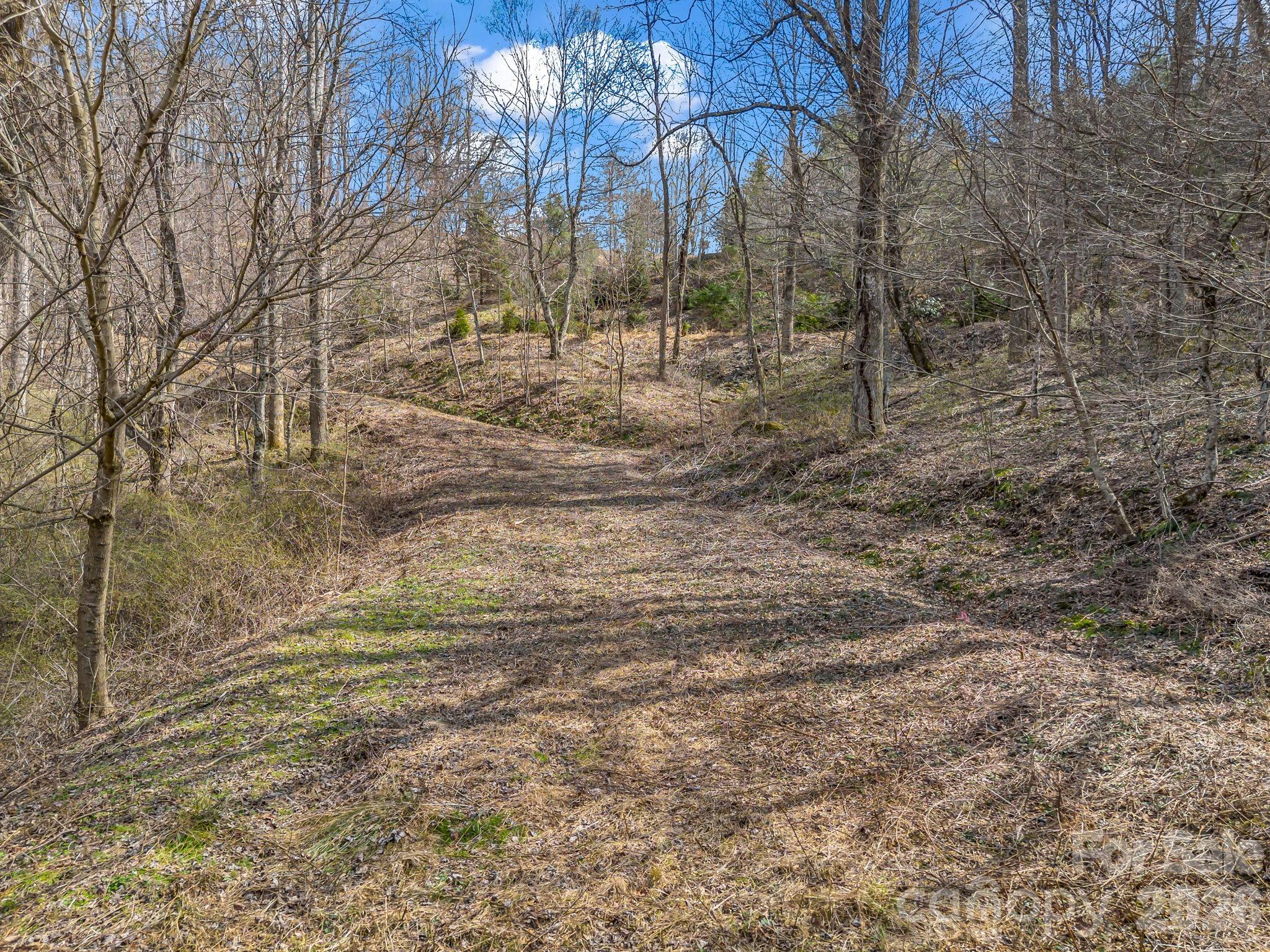 main property photo 16