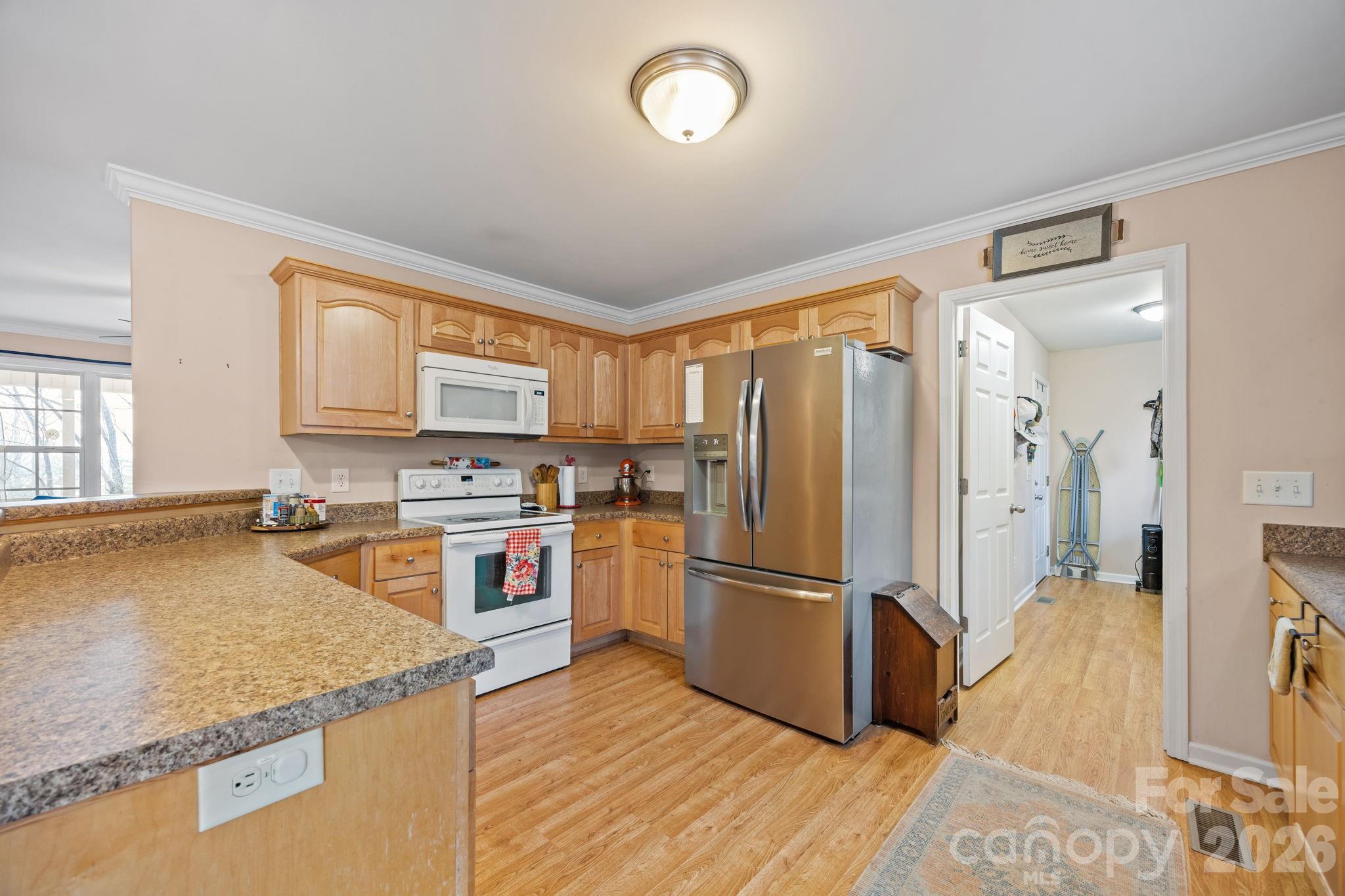 main property photo 18