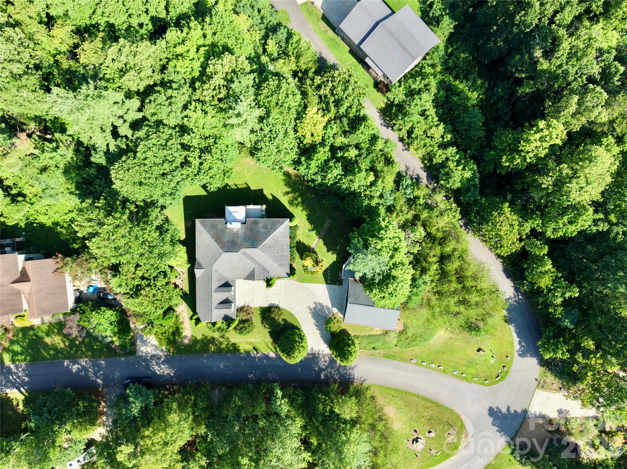 main property photo 30