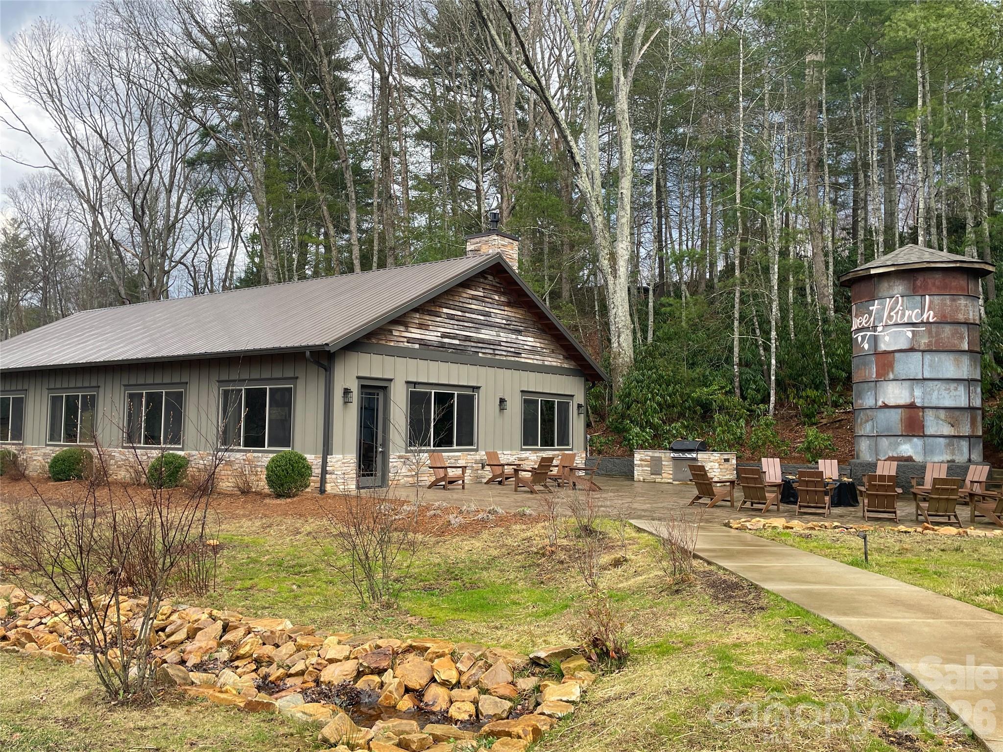 main property photo 41