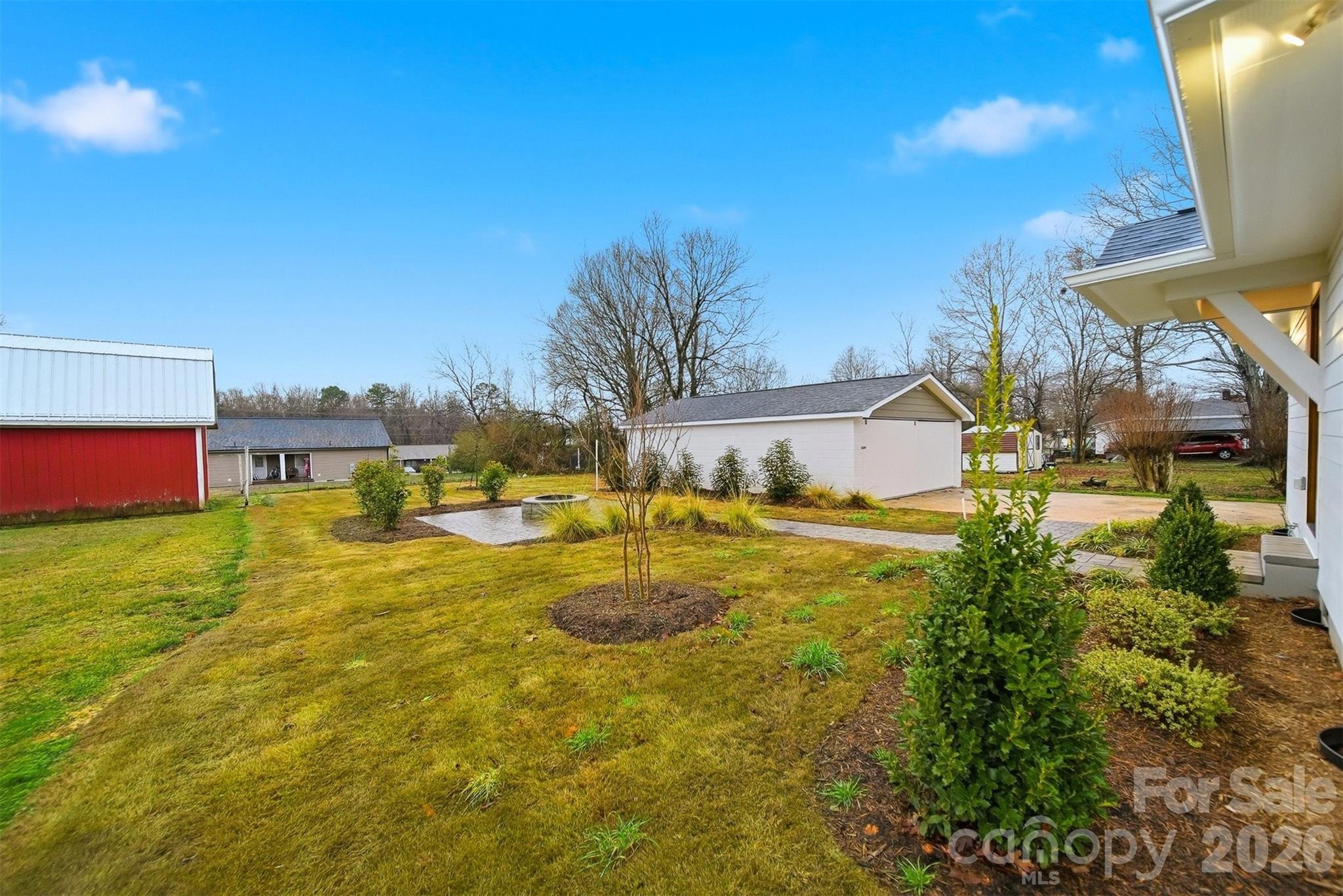 main property photo 34