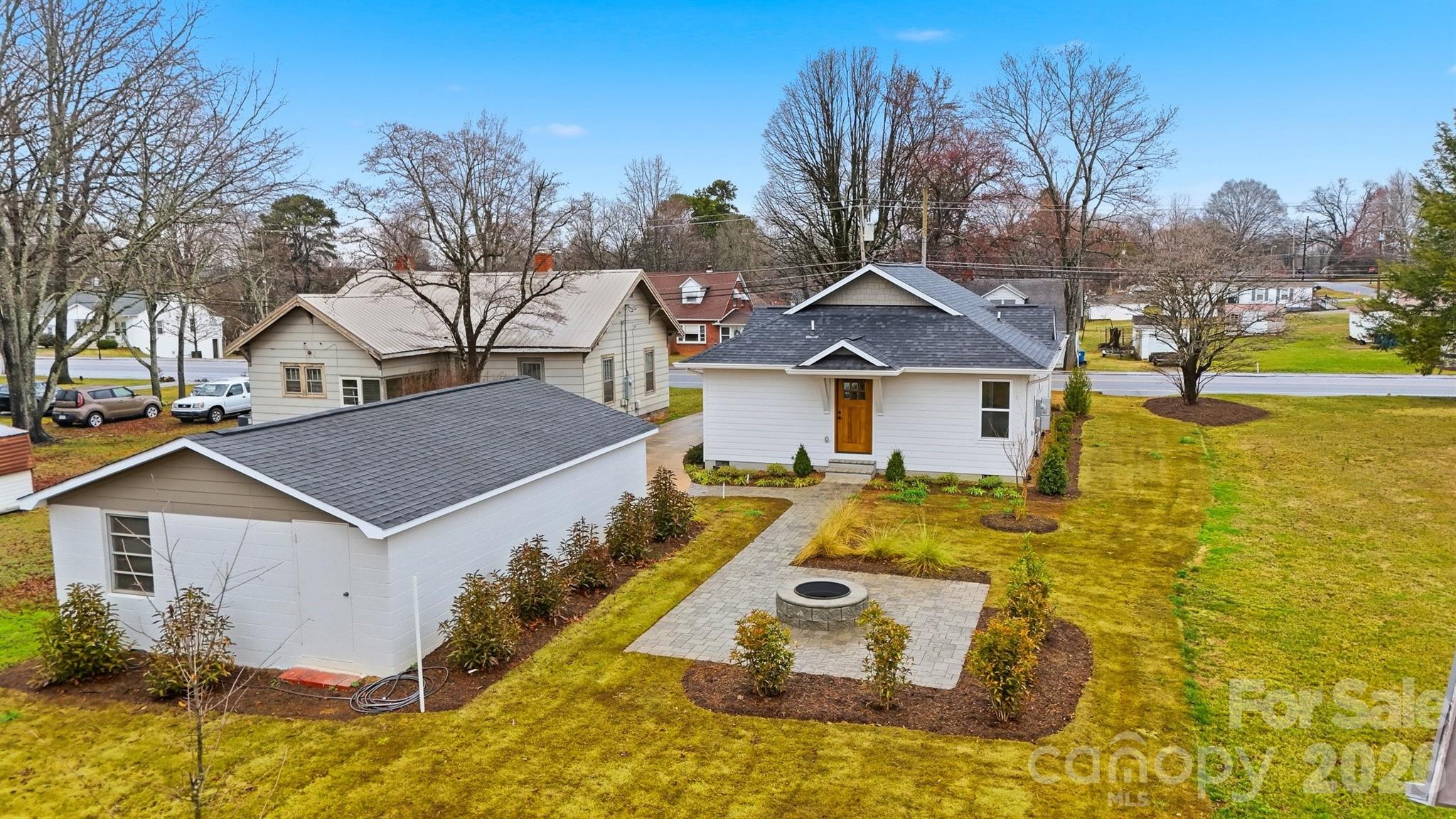 main property photo 40