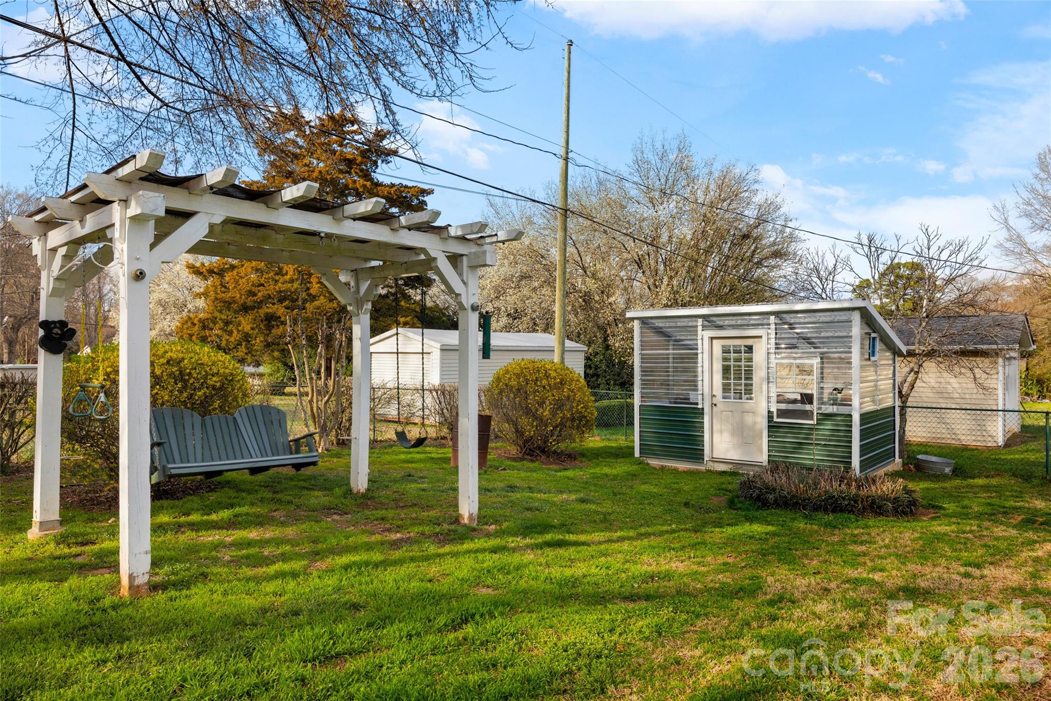 main property photo 23