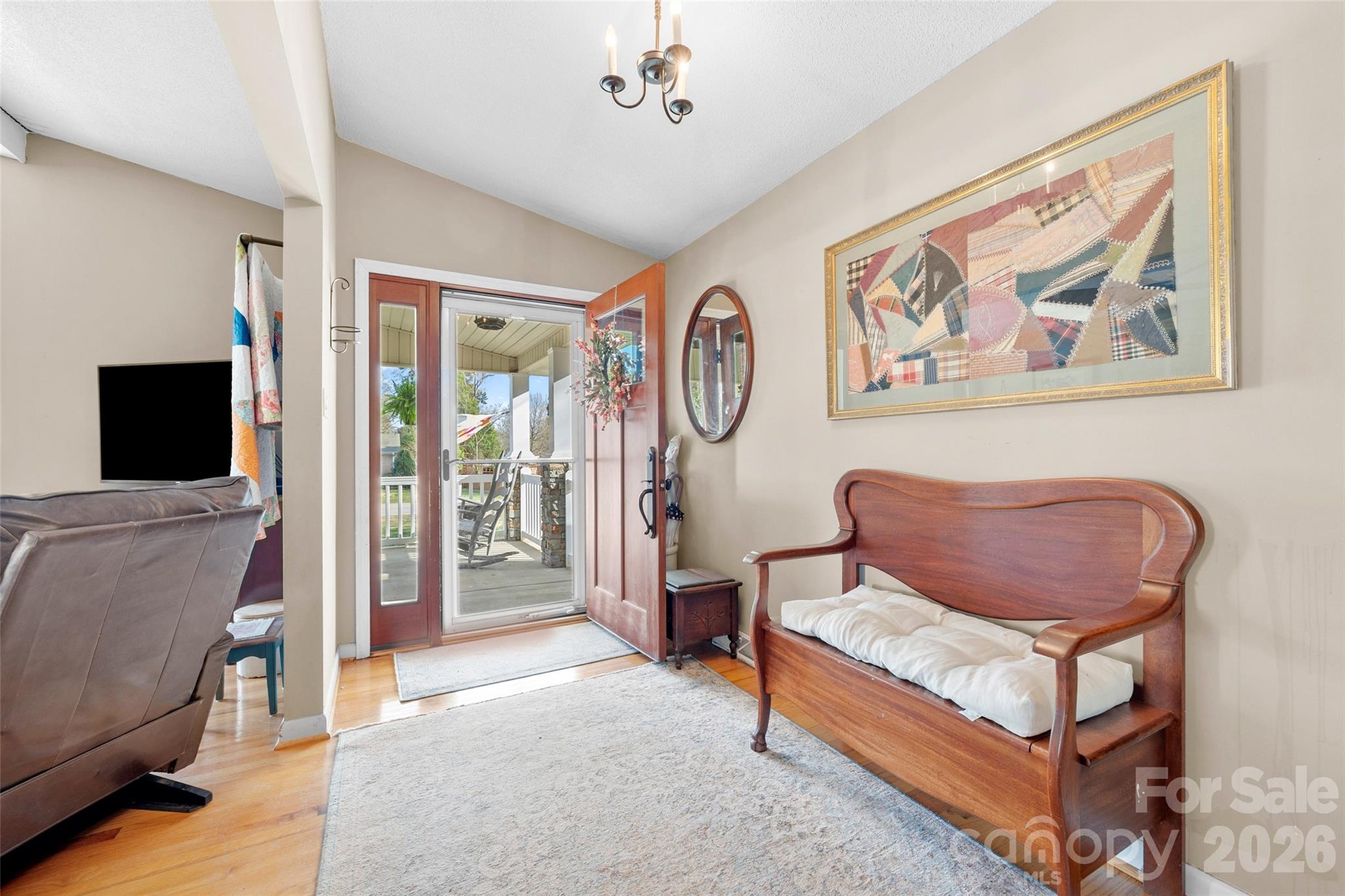 main property photo 4