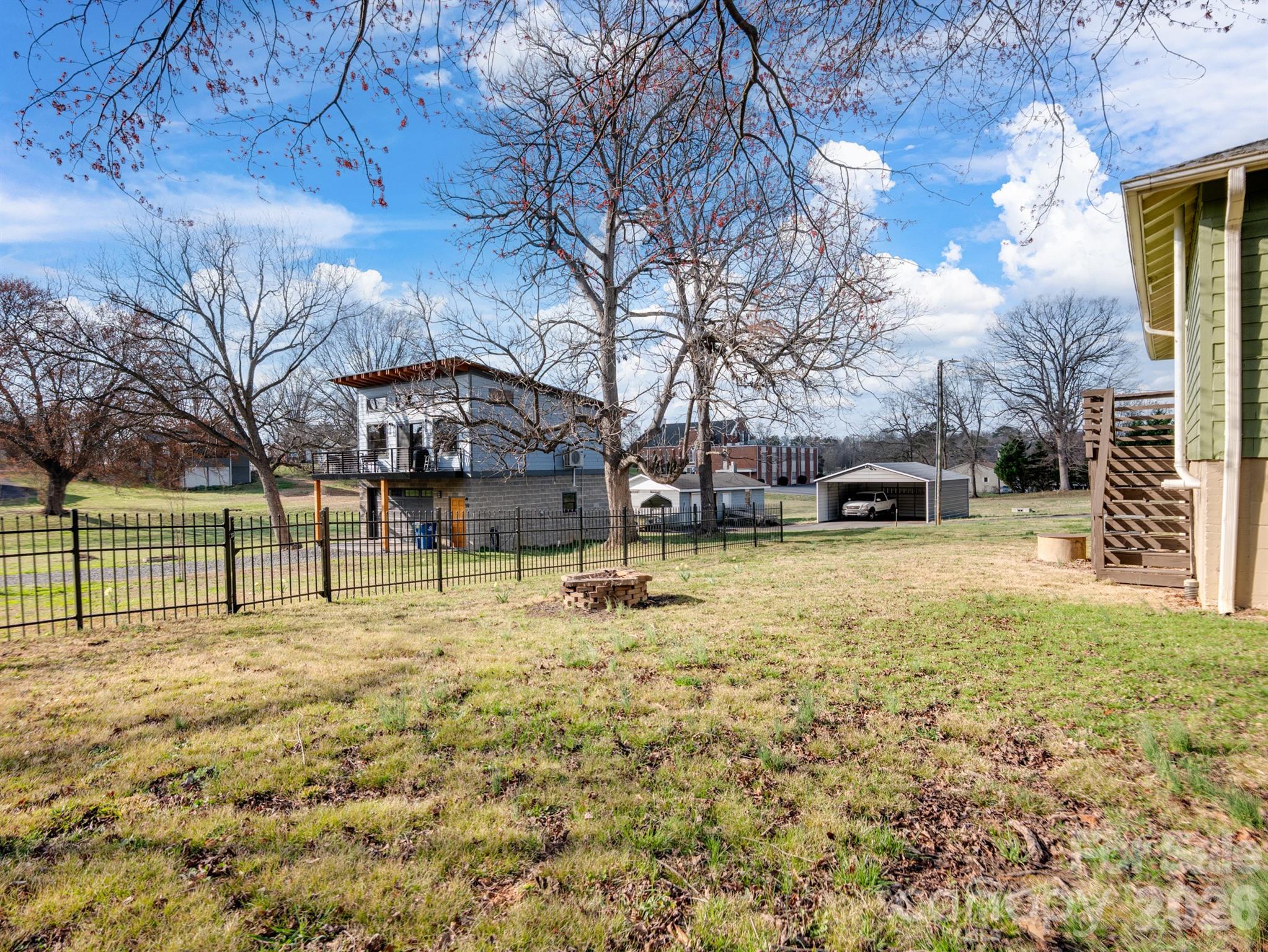 main property photo 22