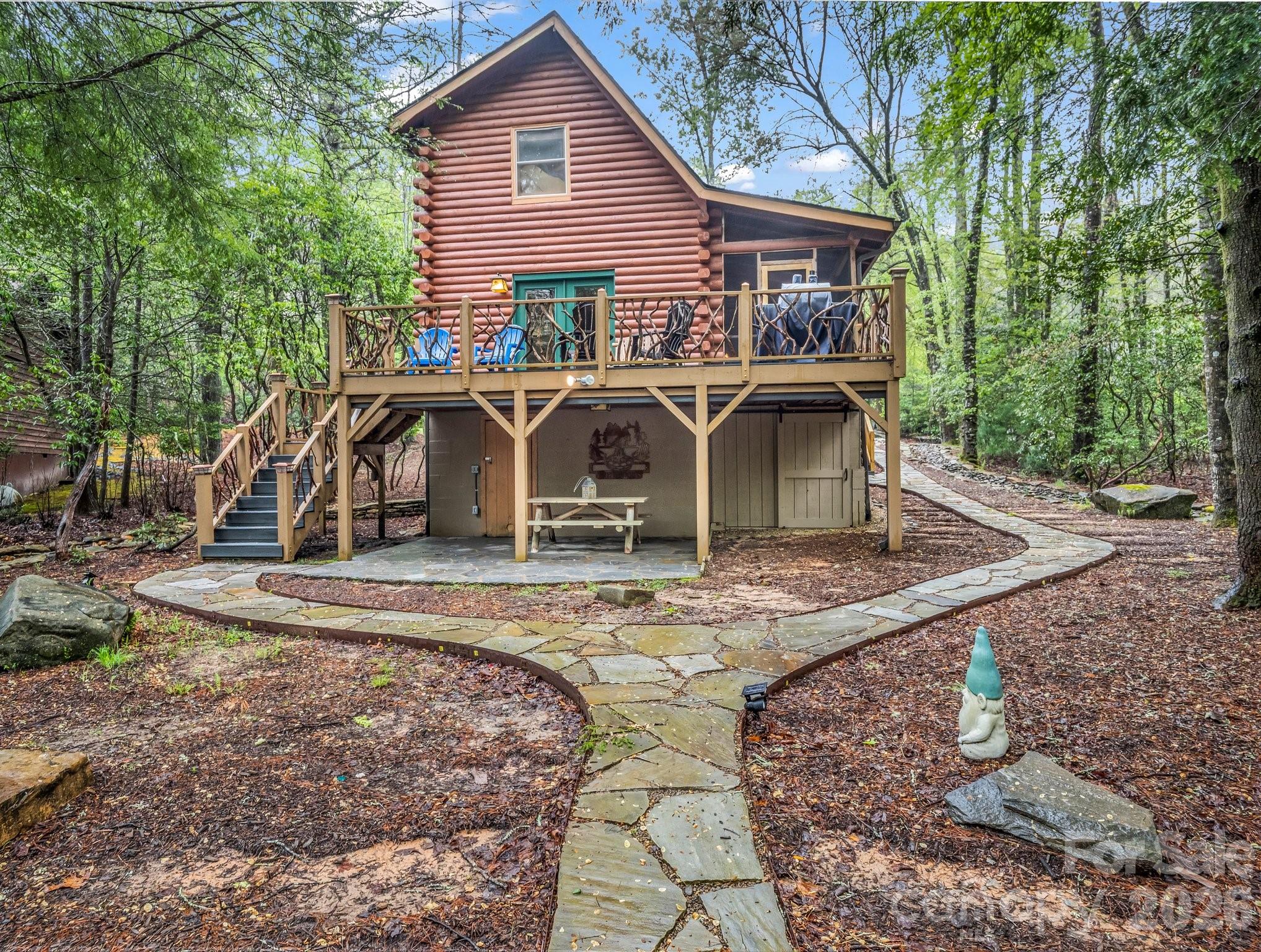 main property photo 40