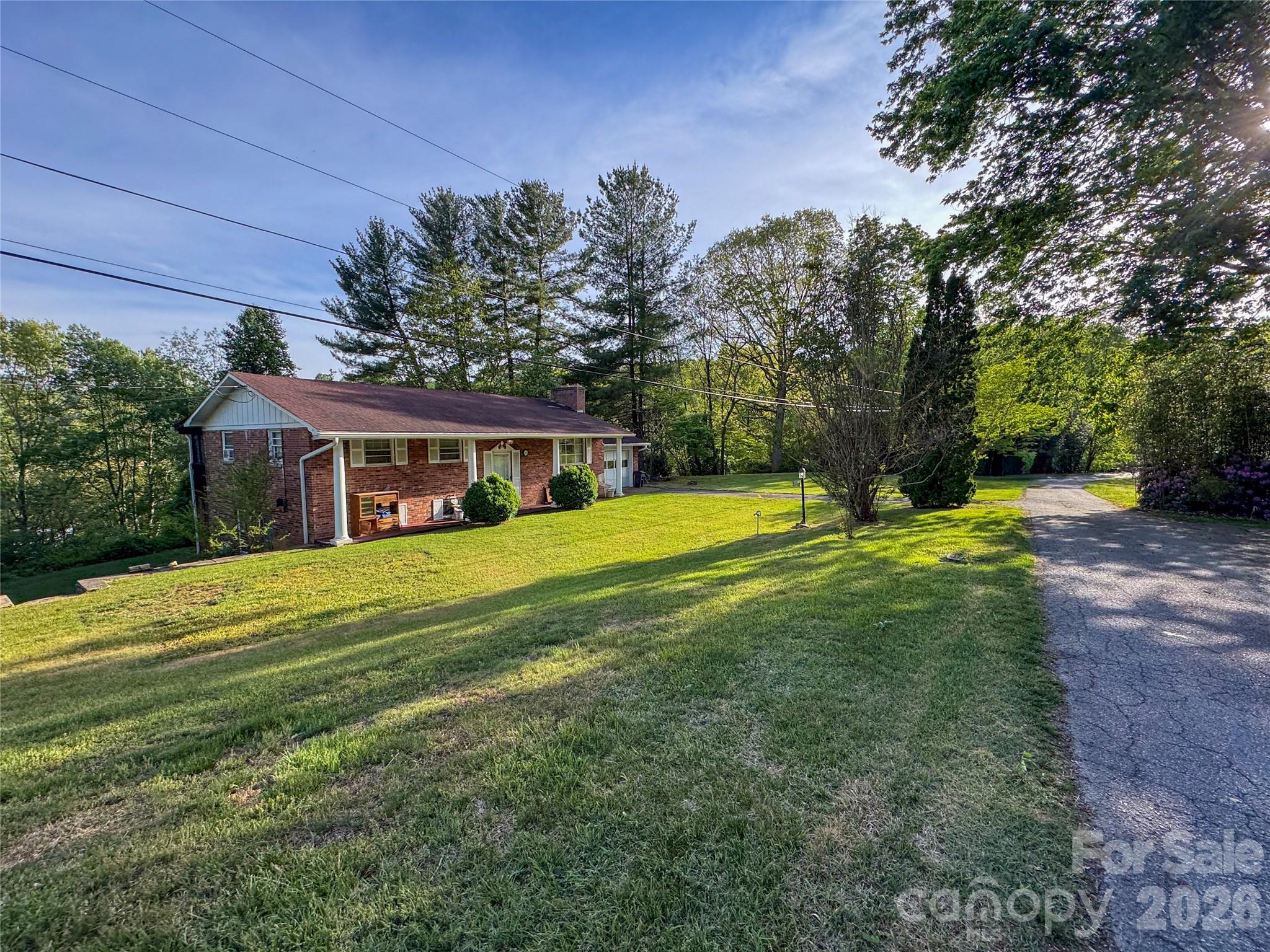 main property photo 11