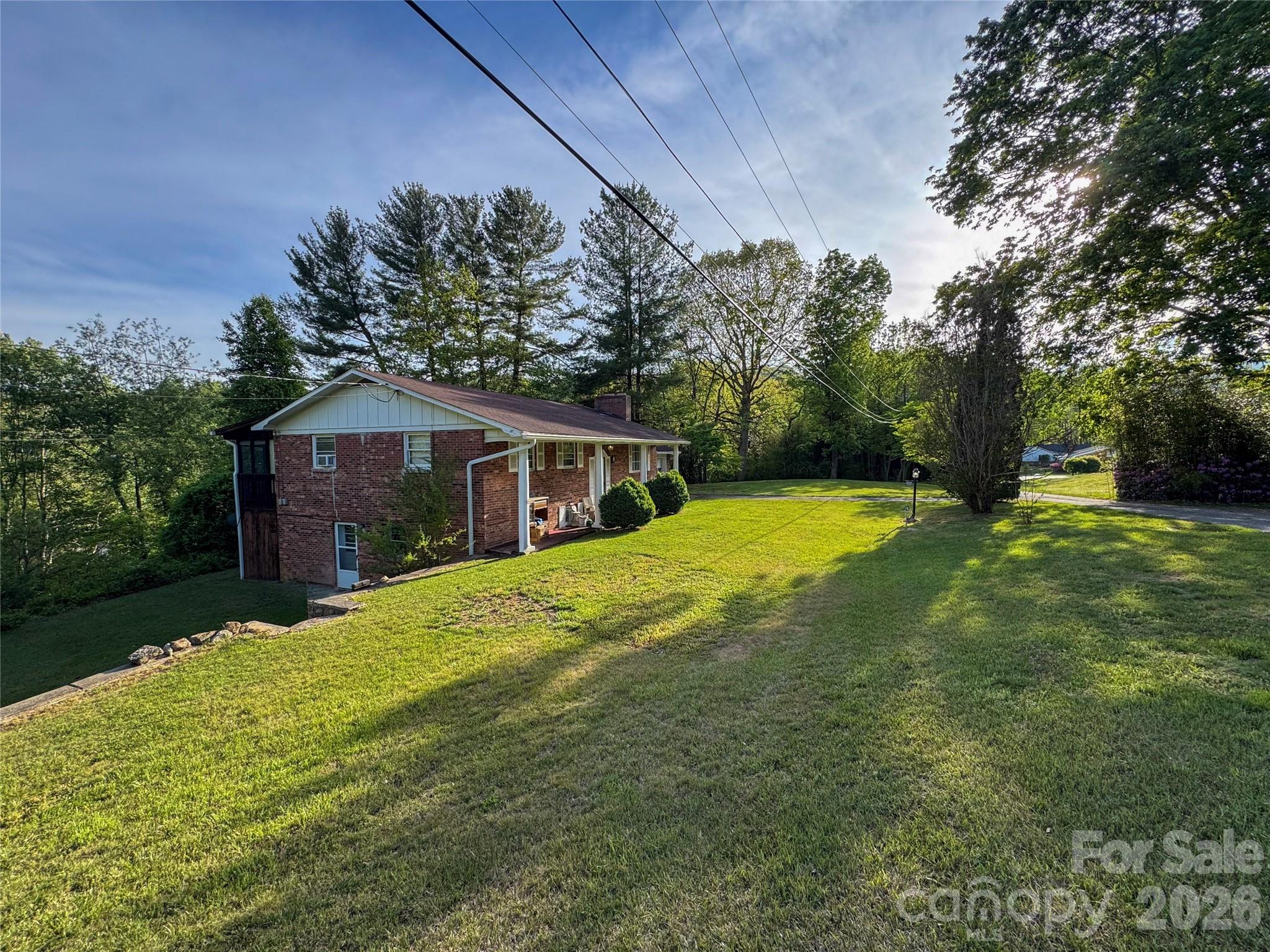 main property photo 14