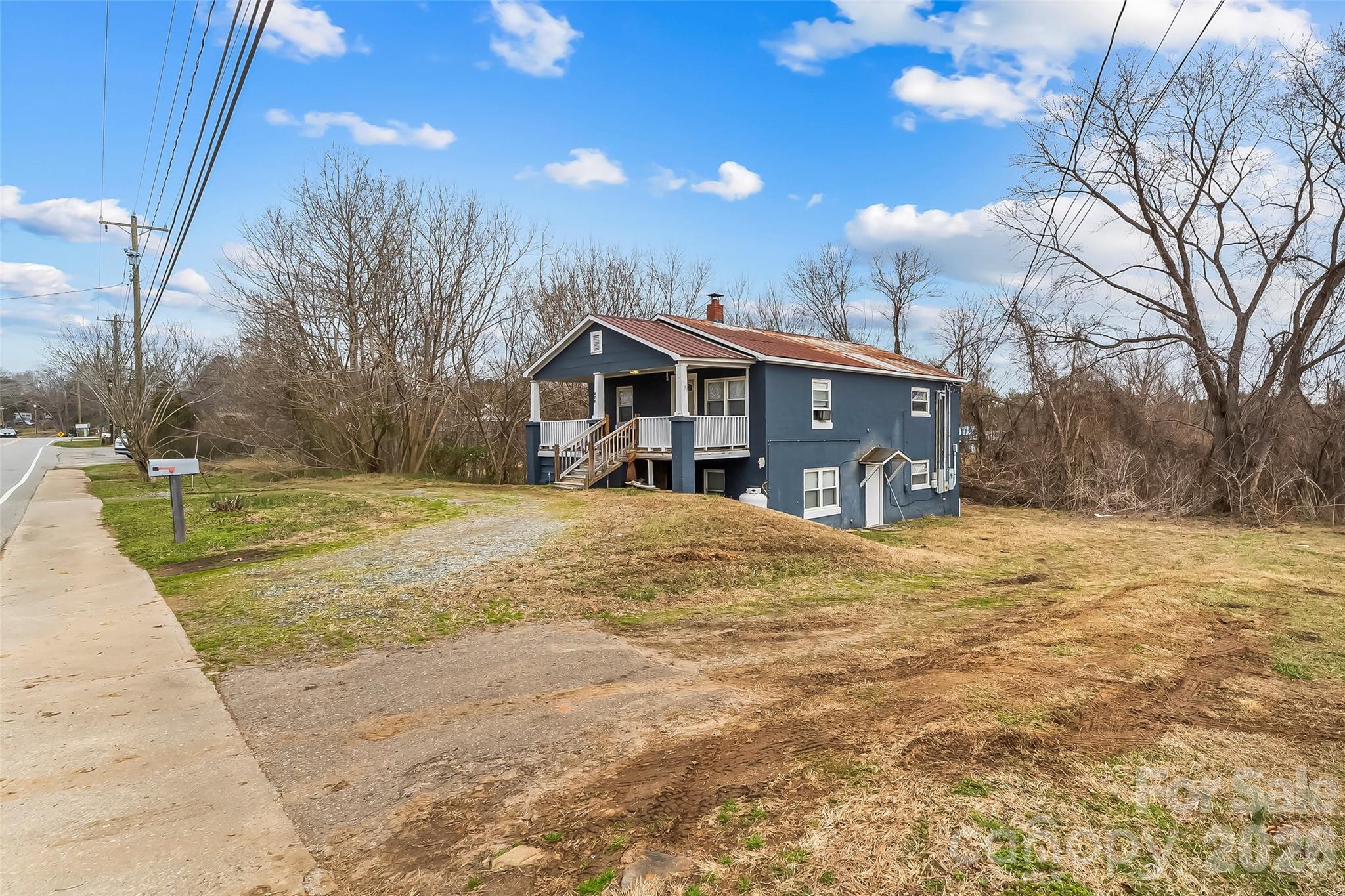 main property photo 23