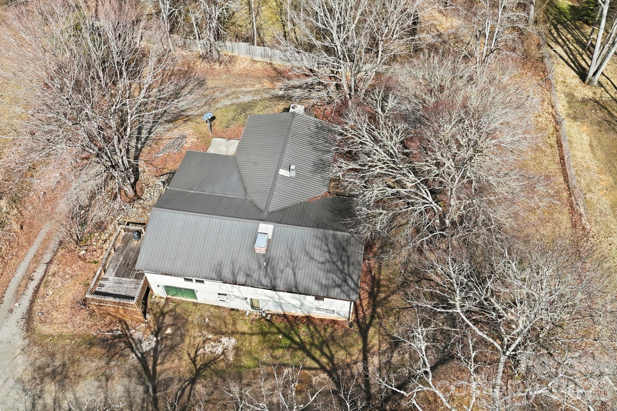 main property photo 23