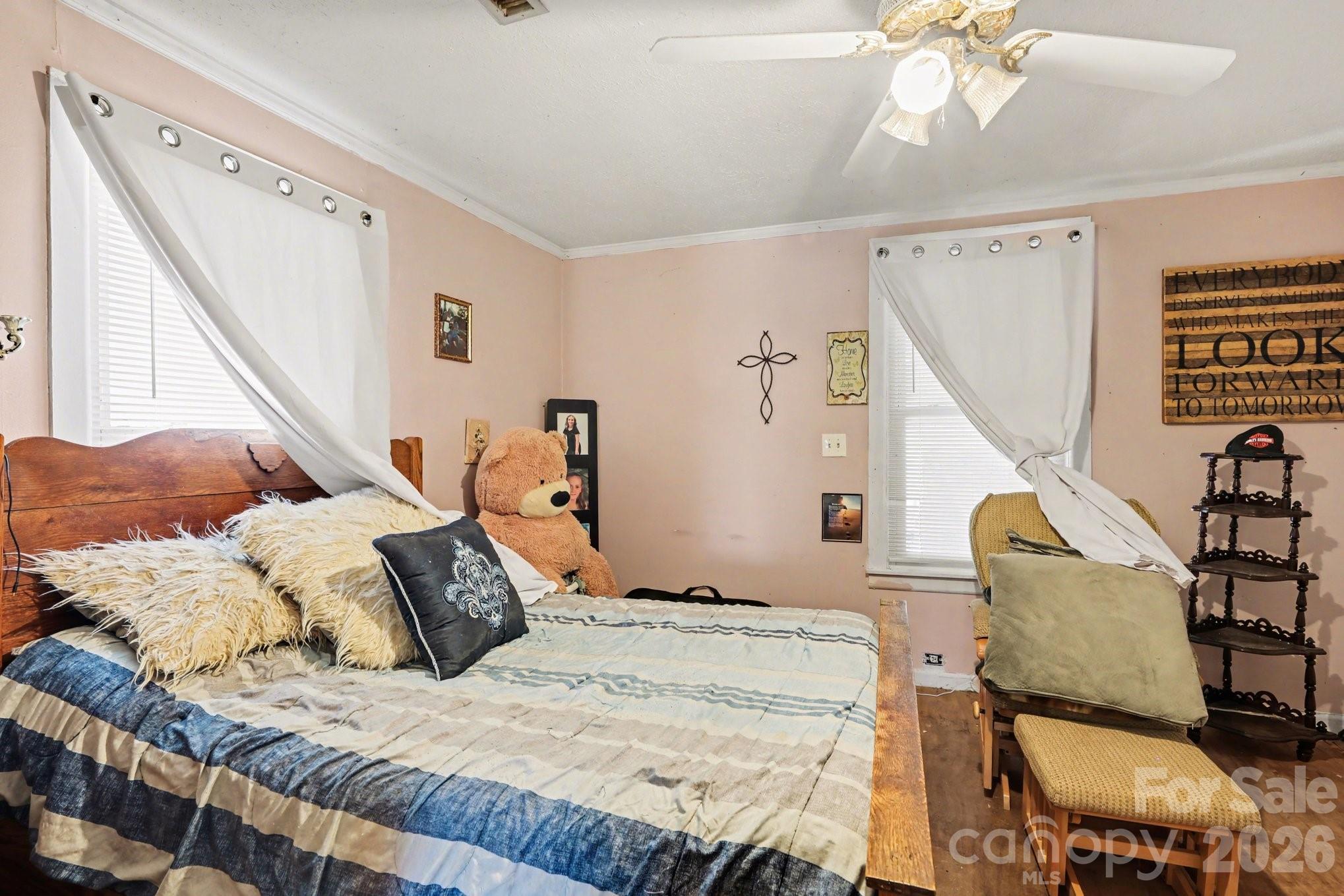main property photo 19