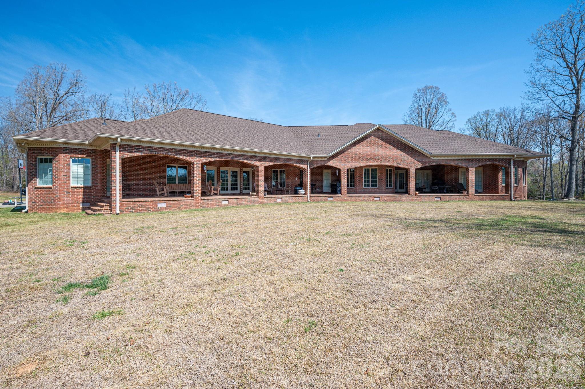 main property photo 35
