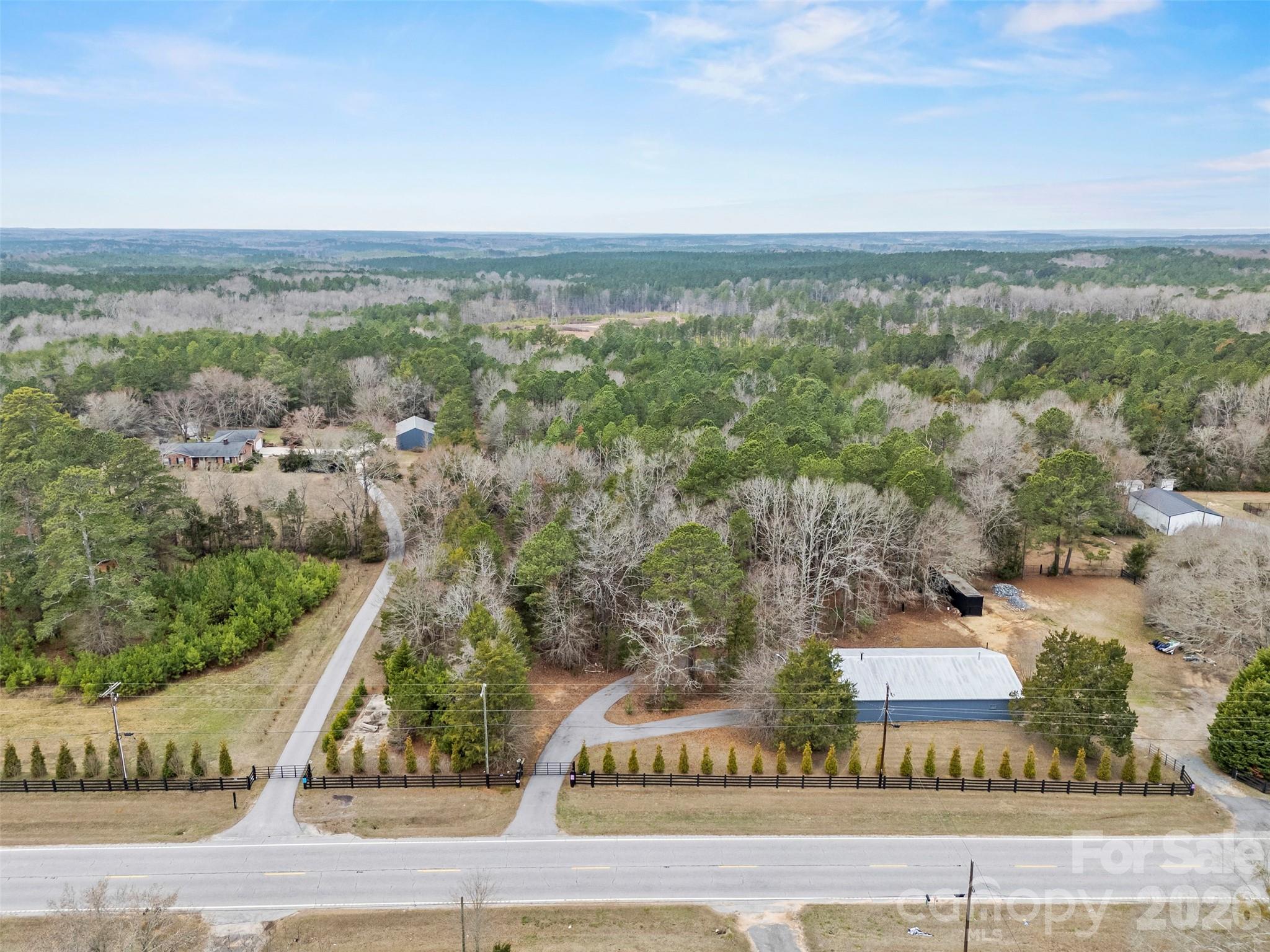 main property photo 4