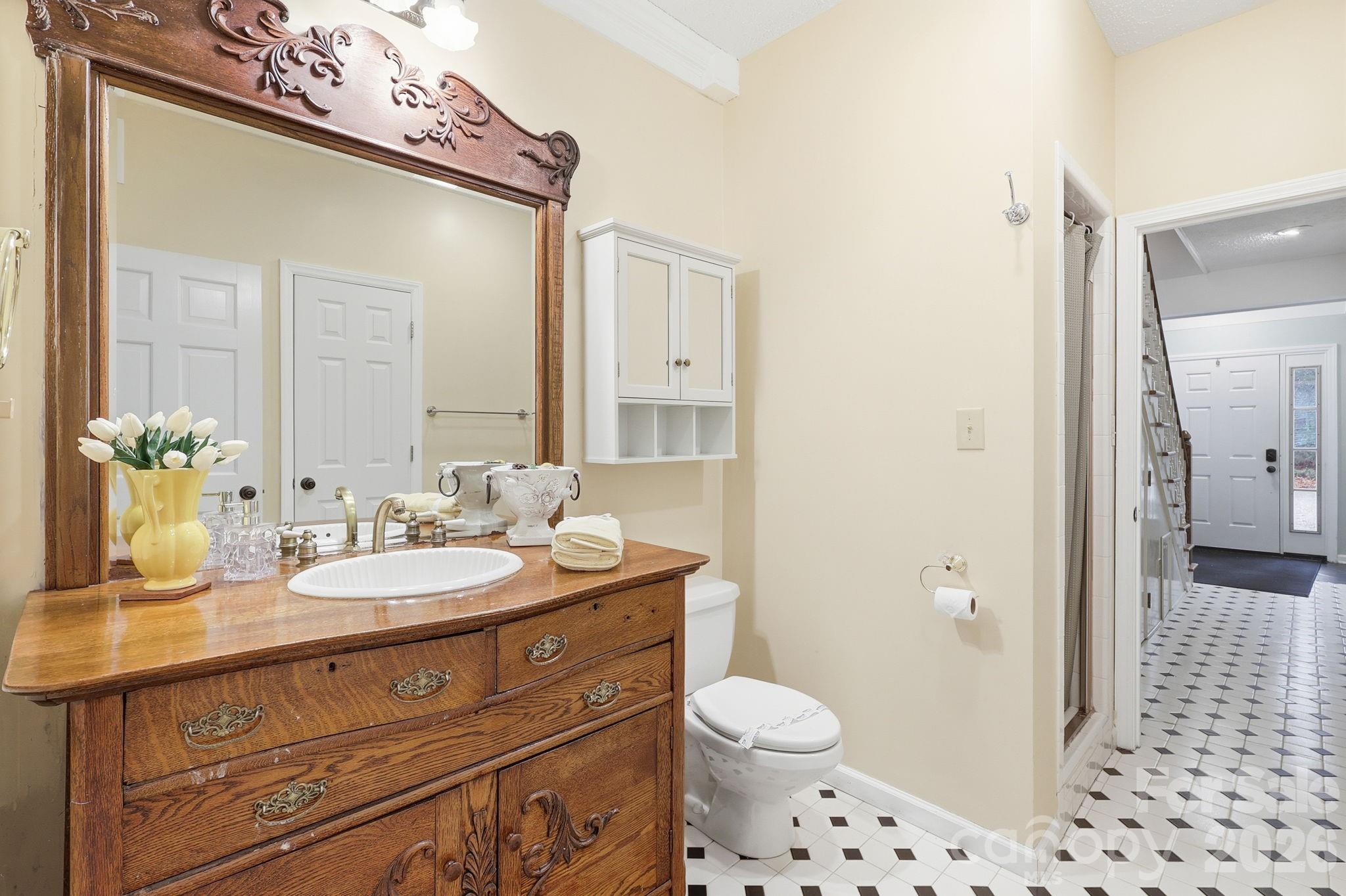 main property photo 12