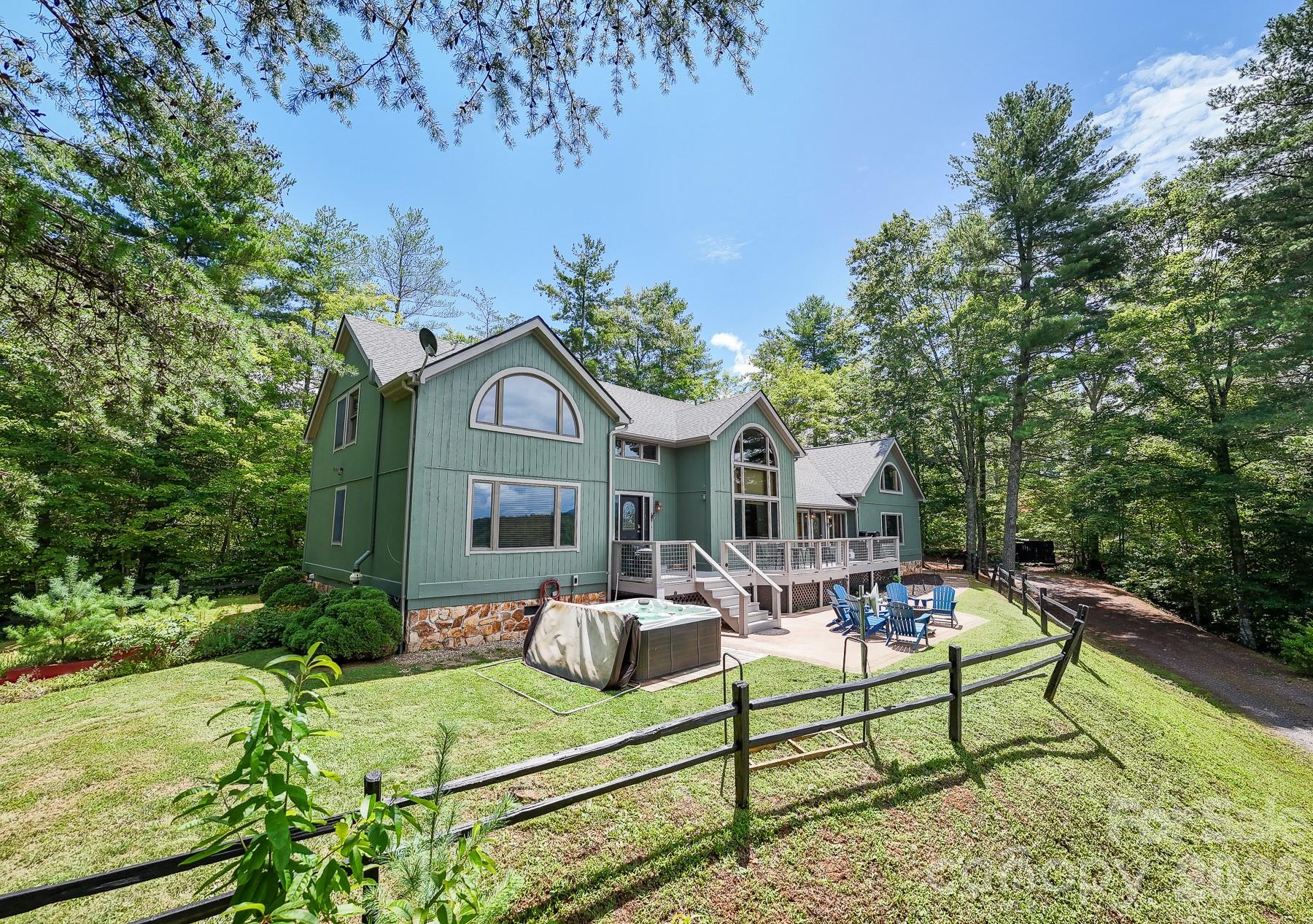 main property photo 10